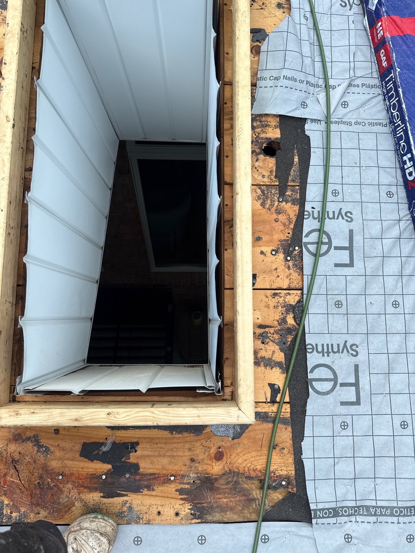 Residential Roofing Installation using GAF Timberline HDZ, Oyster Gray by Rainstoppers Roofing