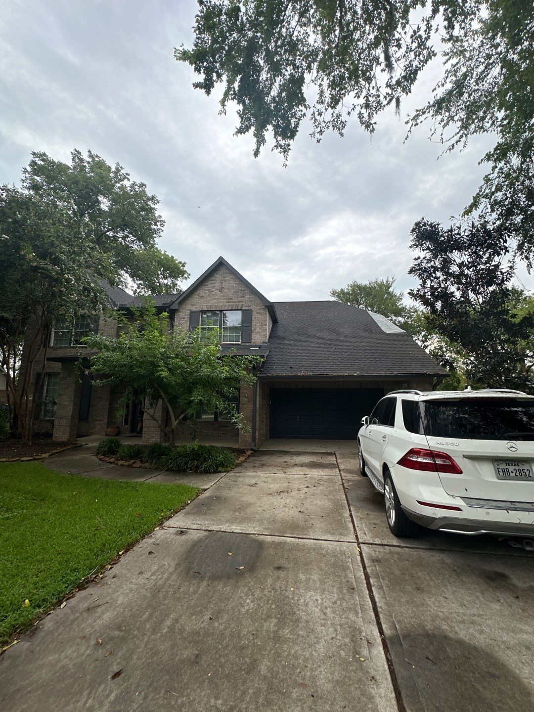 Residential Roofing Repair using Owen's Corning Duration (Lifetime) Shingles by Roof Repair Company