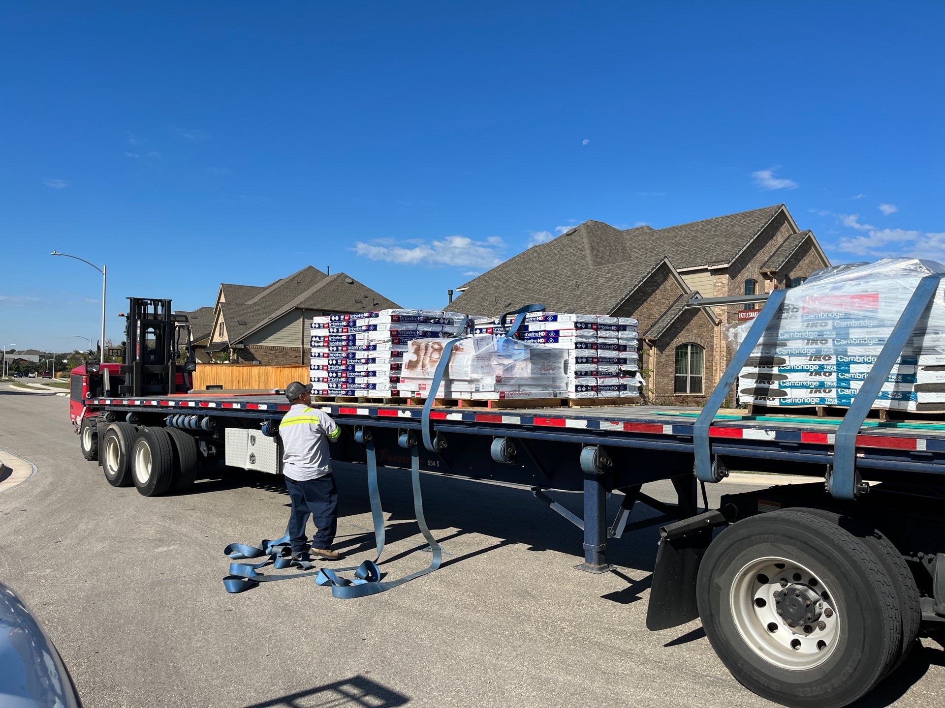 GAF HDZ - Weathered Wood by Elite Roofing LLC