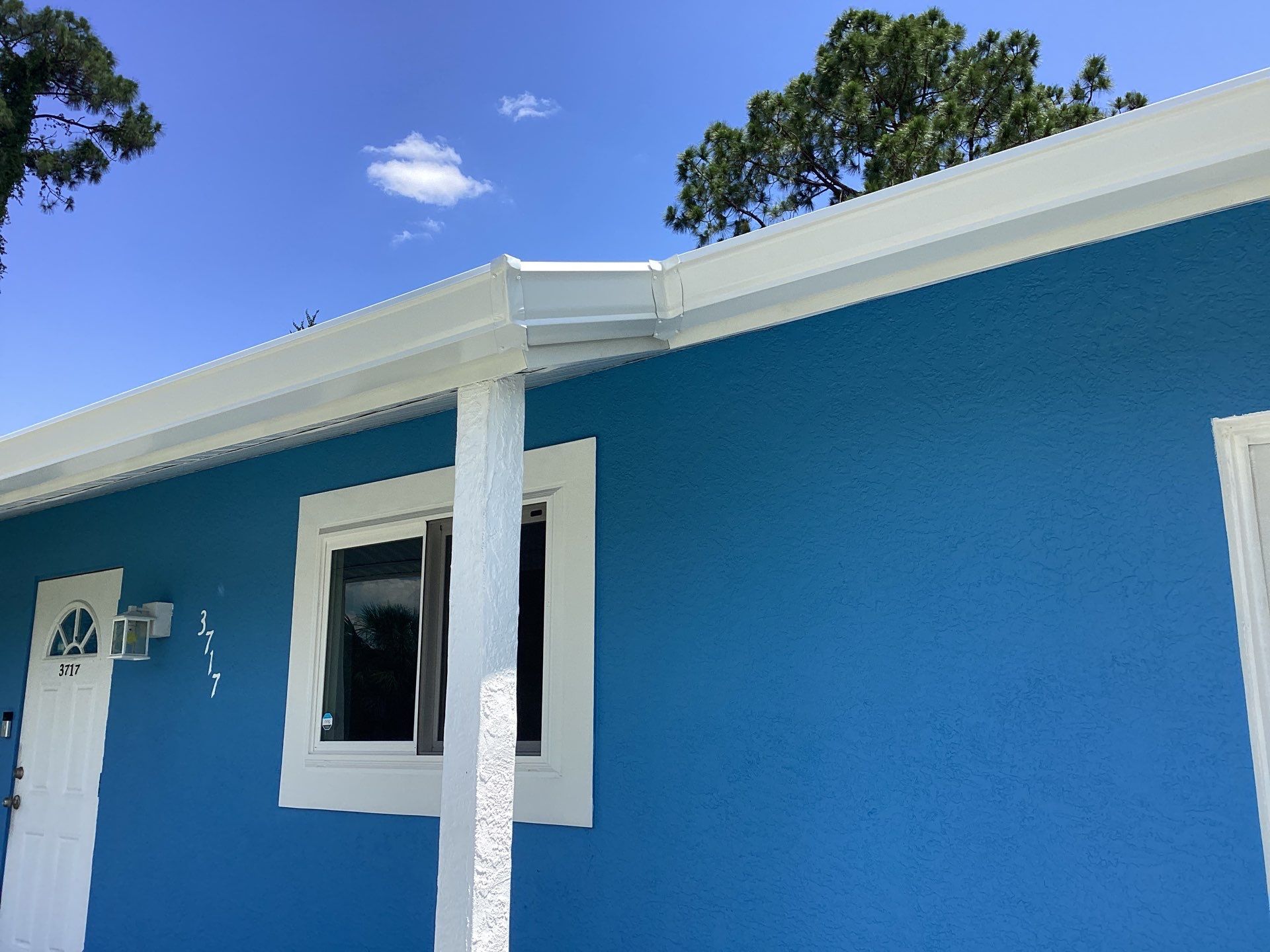 White K-Style Gutters in Fort Myers FL by Gutter Professor by Gutter Professors