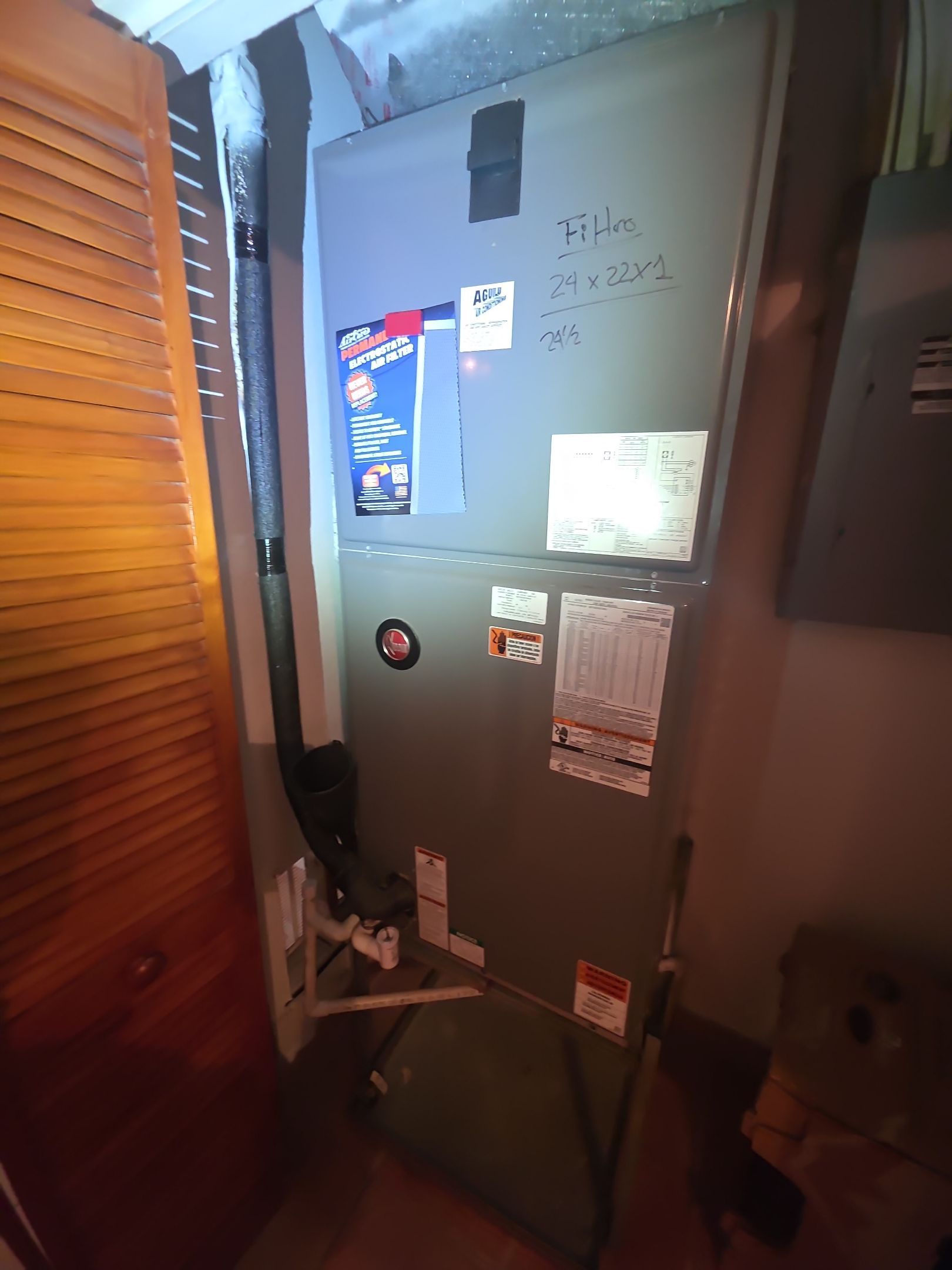 We  conducted an Inspection of this residential property to verify the condition and performance of the property. by Picos Construction Engineering