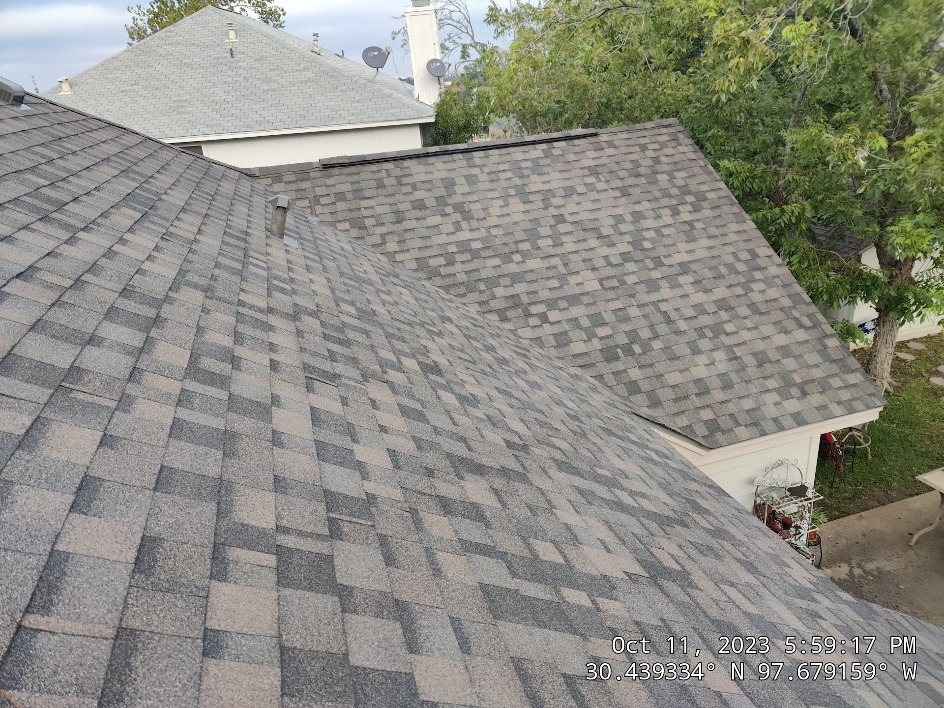 Residential Roofing Installation using IKO Dynasty Class 3 Driftshake by DeZign Roofing & Exteriors