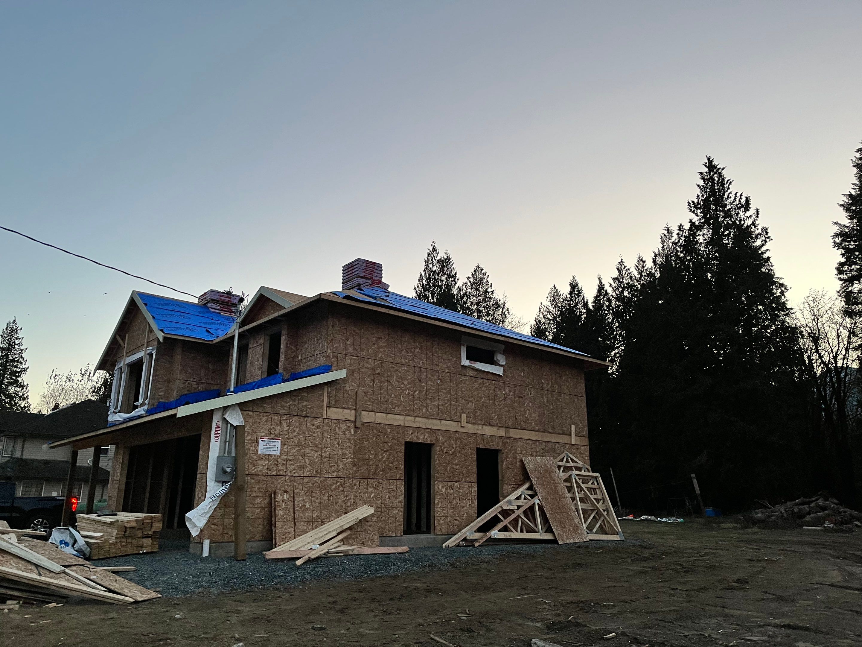 Residential Roofing Installation using OC Oakridge shingles by Top Notch Roofing Inc