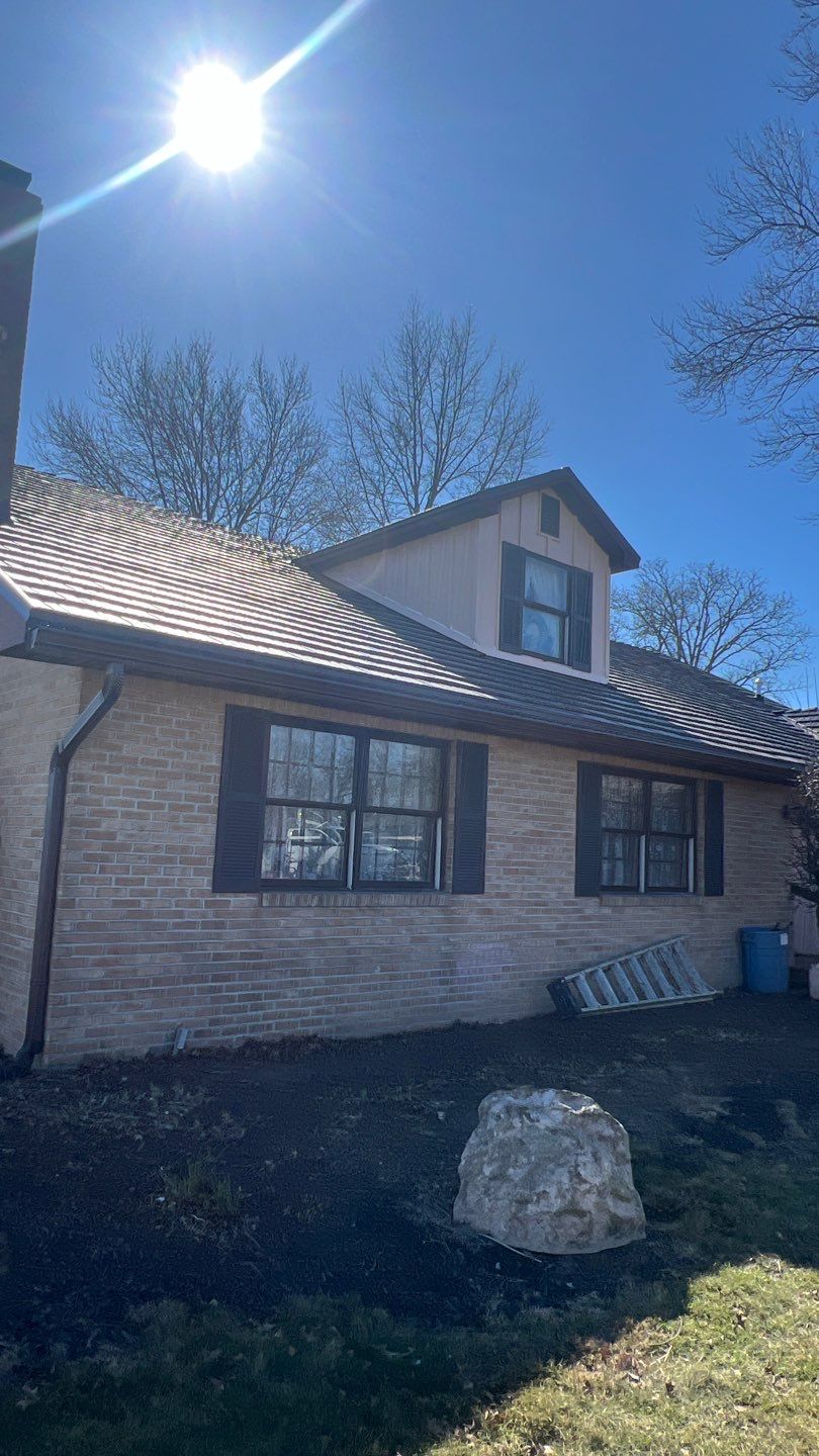 Residential Roofing Installation using Great American Shake - Mustang Brown by Nitro Roofing and Construction