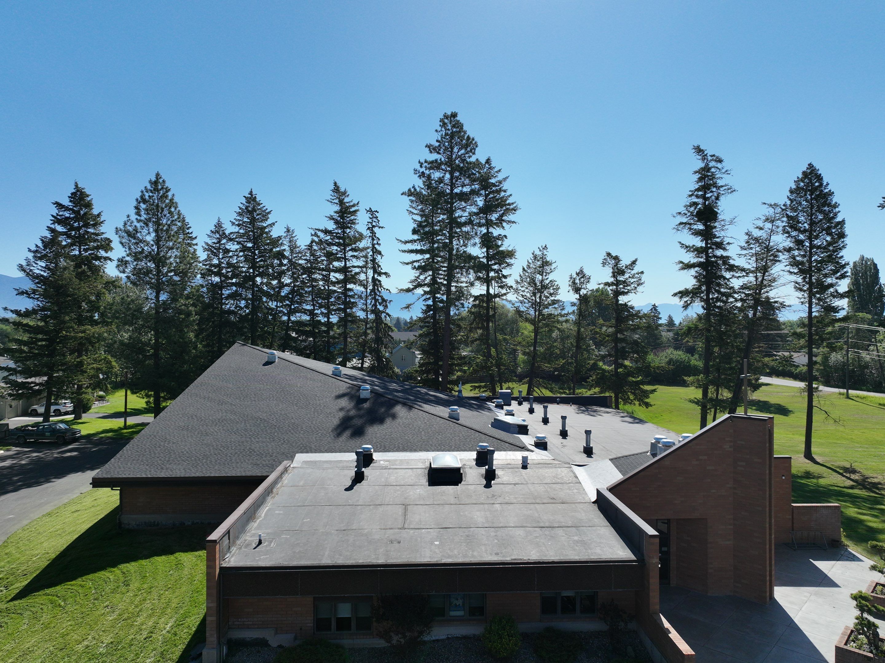 GAF Timberline HDZ - Charcoal by Montana Roofing Solutions