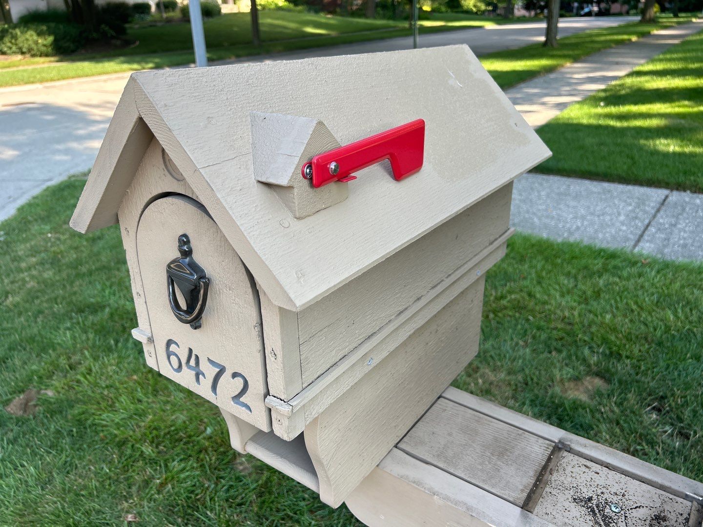 Roof Replacement using Owens Corning Peppercorn and Siding Replacement using Ascend Charcoal Smoke by 180 Contractors