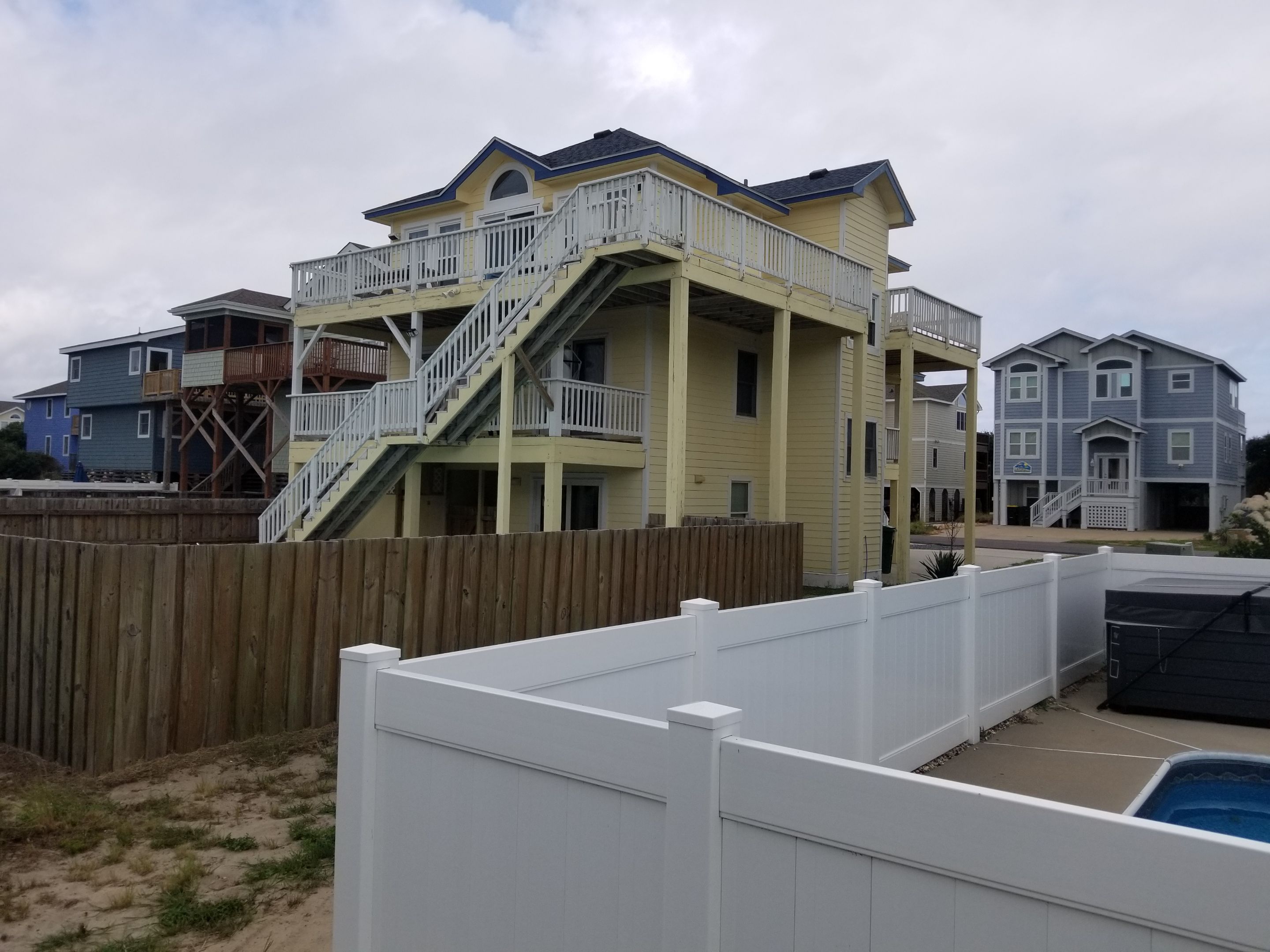 Brotzman - Gutter 732 Spinnaker Arch • Corolla, NC 27927 by Gallop Roofing & Remodeling, Inc.