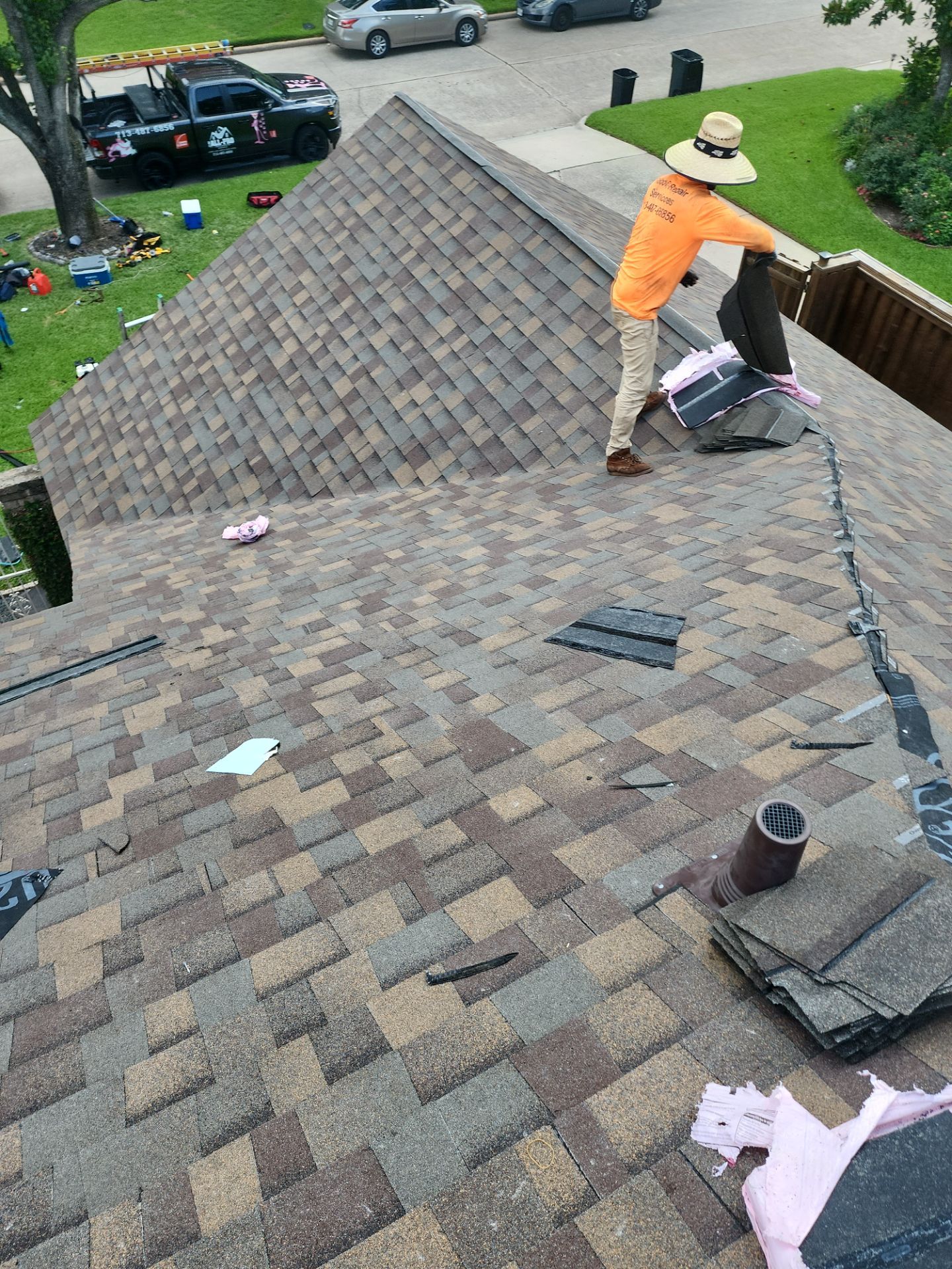Residential Roofing Installation using Owen's Corning Duration (Lifetime) Shingles by Roof Repair Company