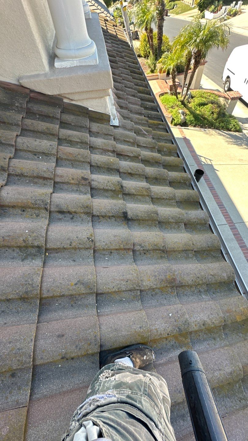 Coto De Caza Gutter Cleaning by Property Cleaning Experts