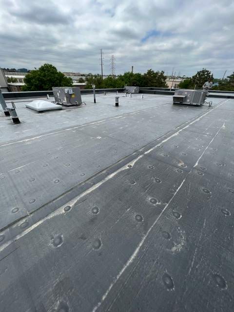 Commercial Roofing Installation using MuleHide EPDM .60 - BLACK by A to Z Roofing