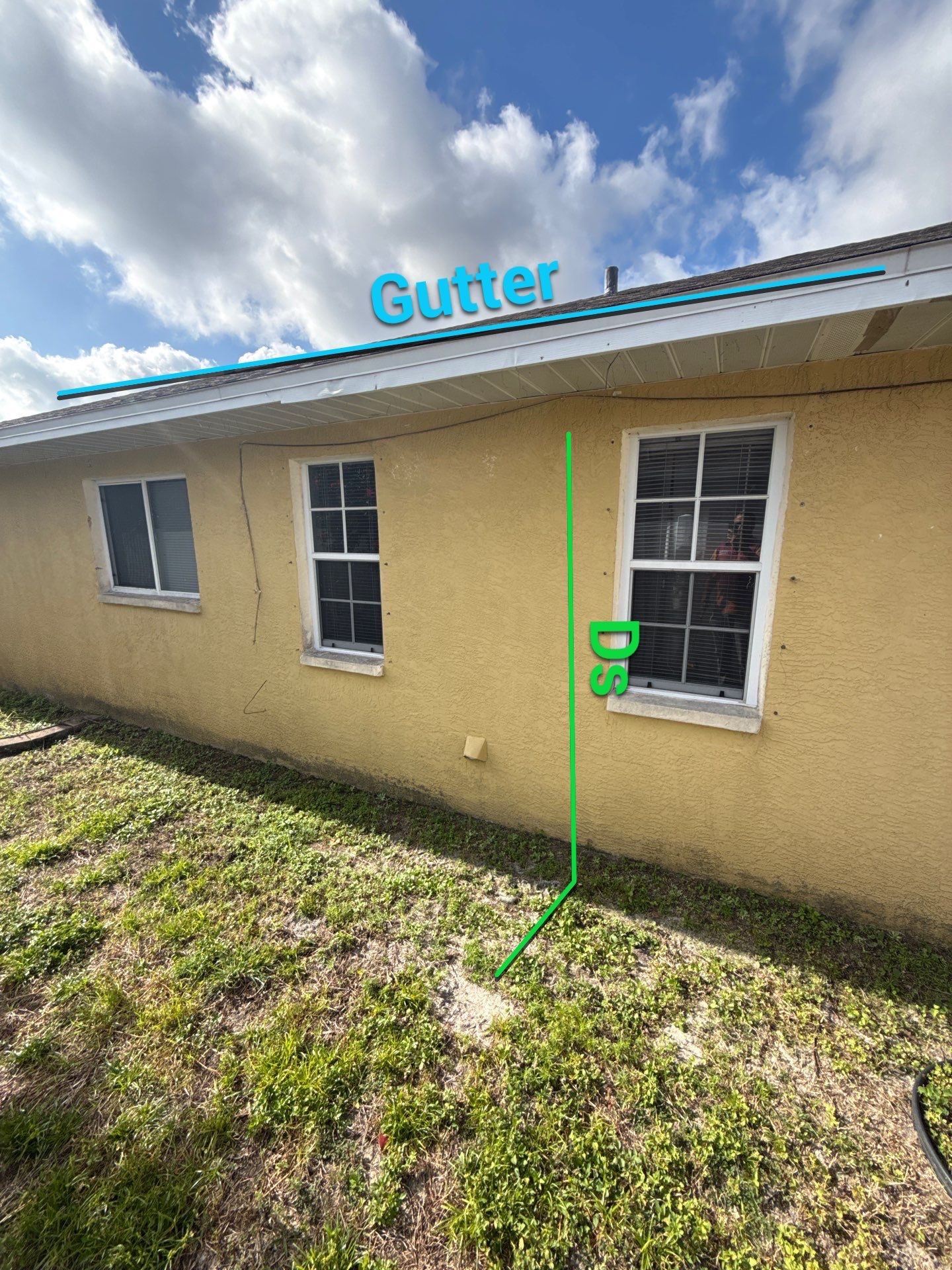 6 Inch Seamless Gutters using White Seamless Gutters in Cape Coral FL by Gutter Professors