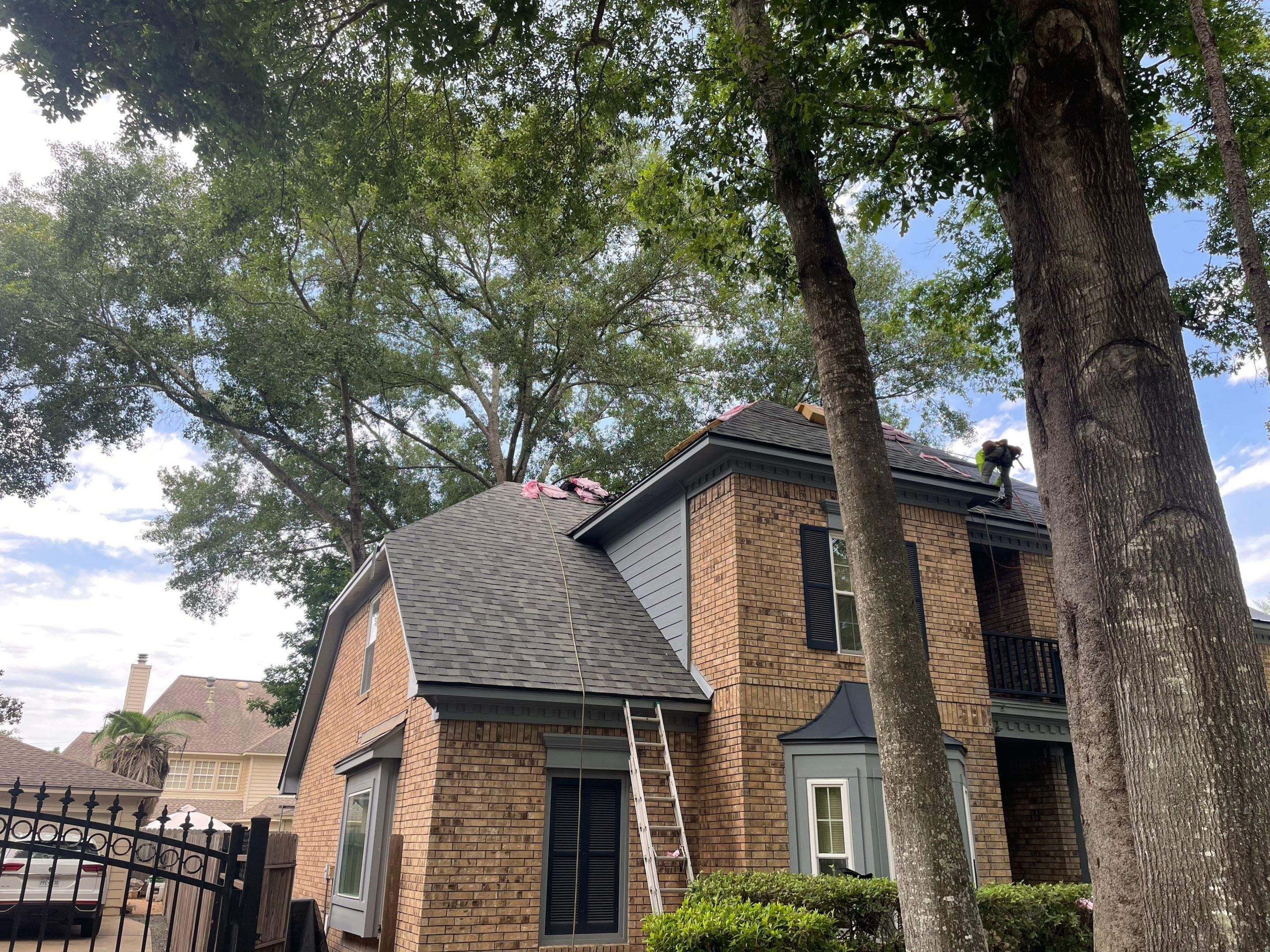 Owen's Corning TruDef Duration (Estate Gray) - Kingwood, TX by GPRC