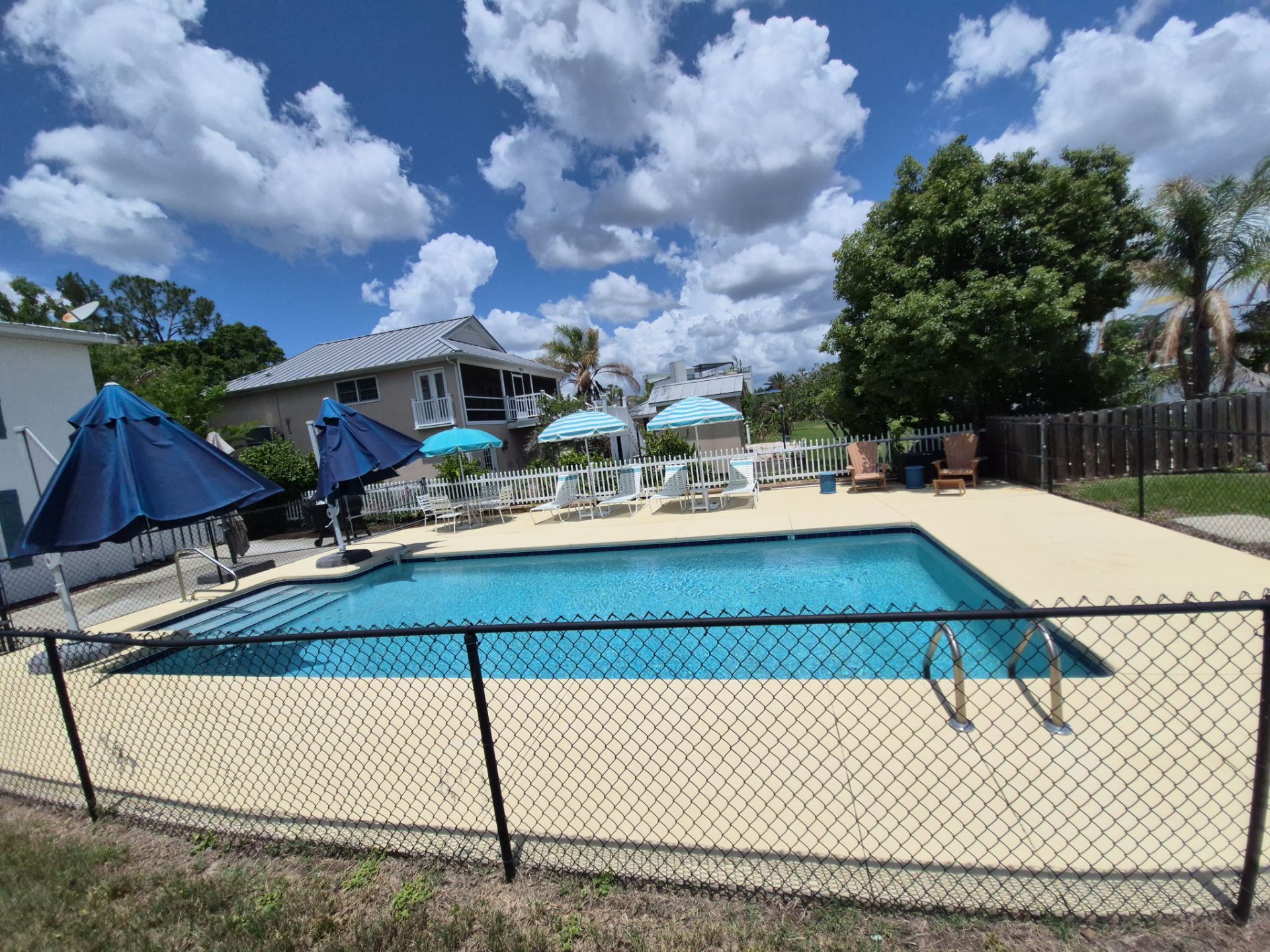Exterior Building and Concrete Surface Cleaning in Crystal River by Infinite Exteriors LLC