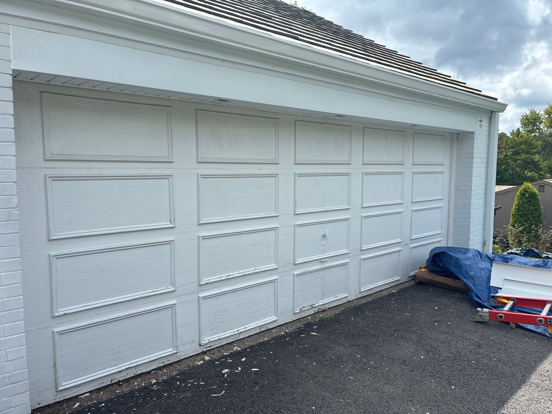 Provia Traditional Lap Siding in White by Ideal Siding Pittsburgh