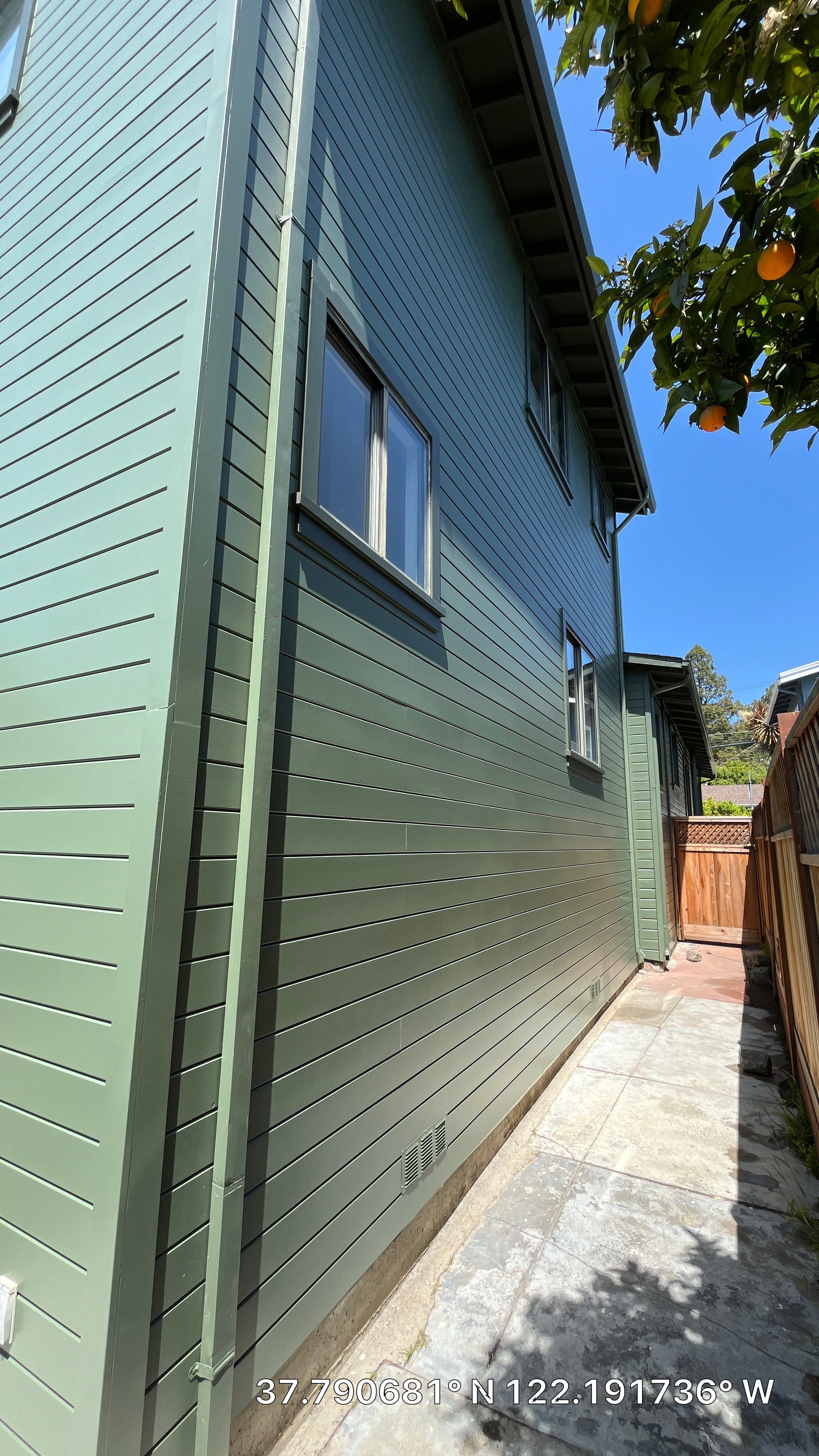 Project in Oakland by Herrera’s Bay Area Painting inc.