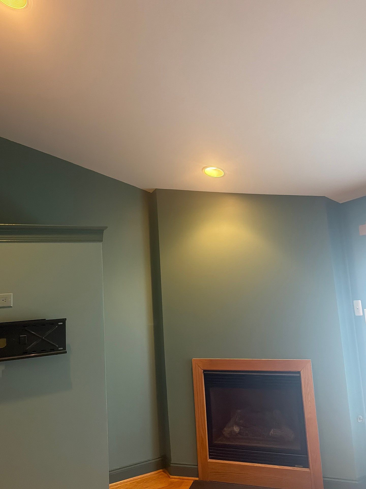 🏡 Multi-Level Interior Makeover with Custom Color Design in Graduate Hospital by Groovy Hues