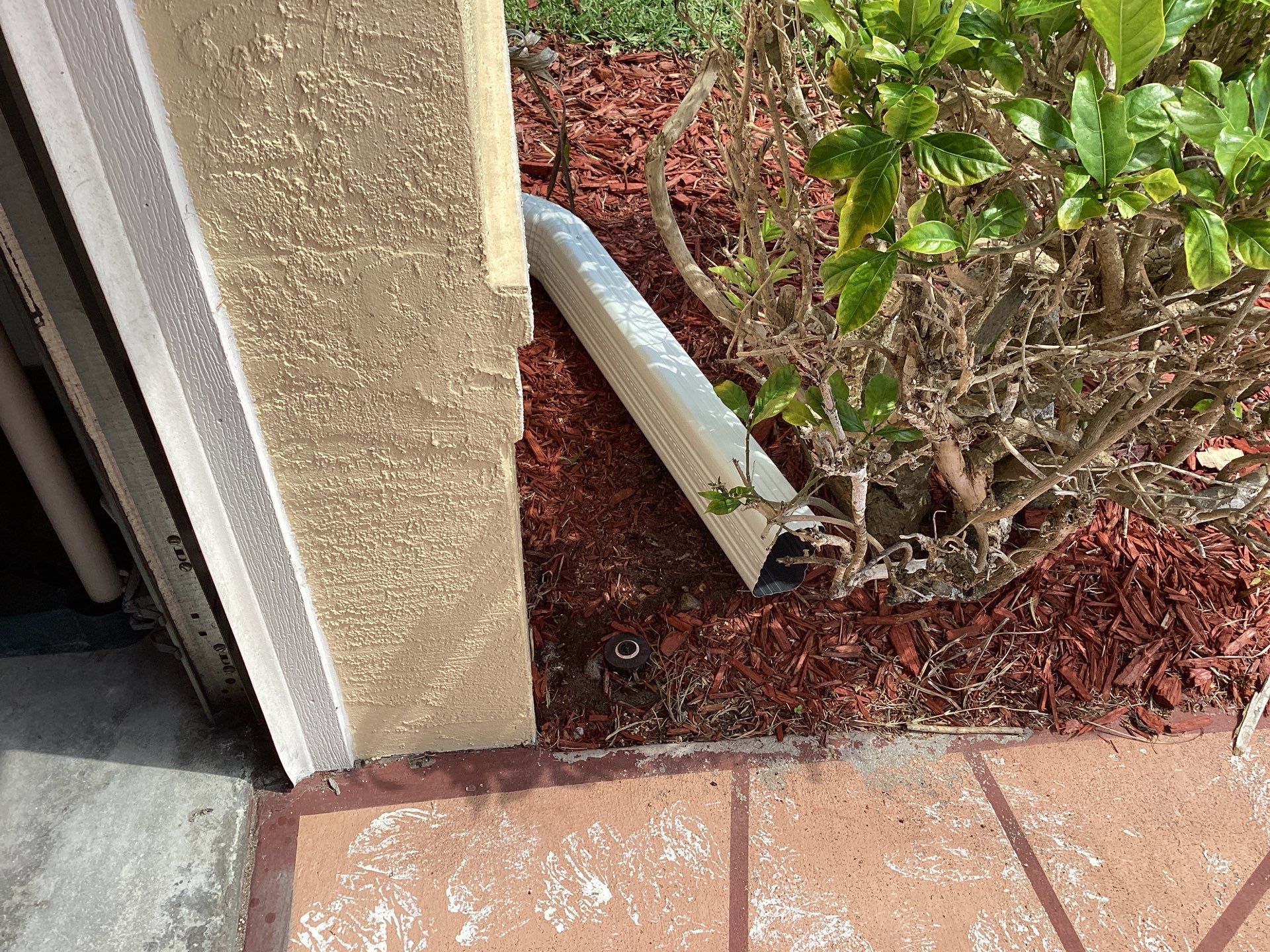 Soffit and Fascia Replacement in Fort Myers FL by Gutter Professor by Gutter Professors