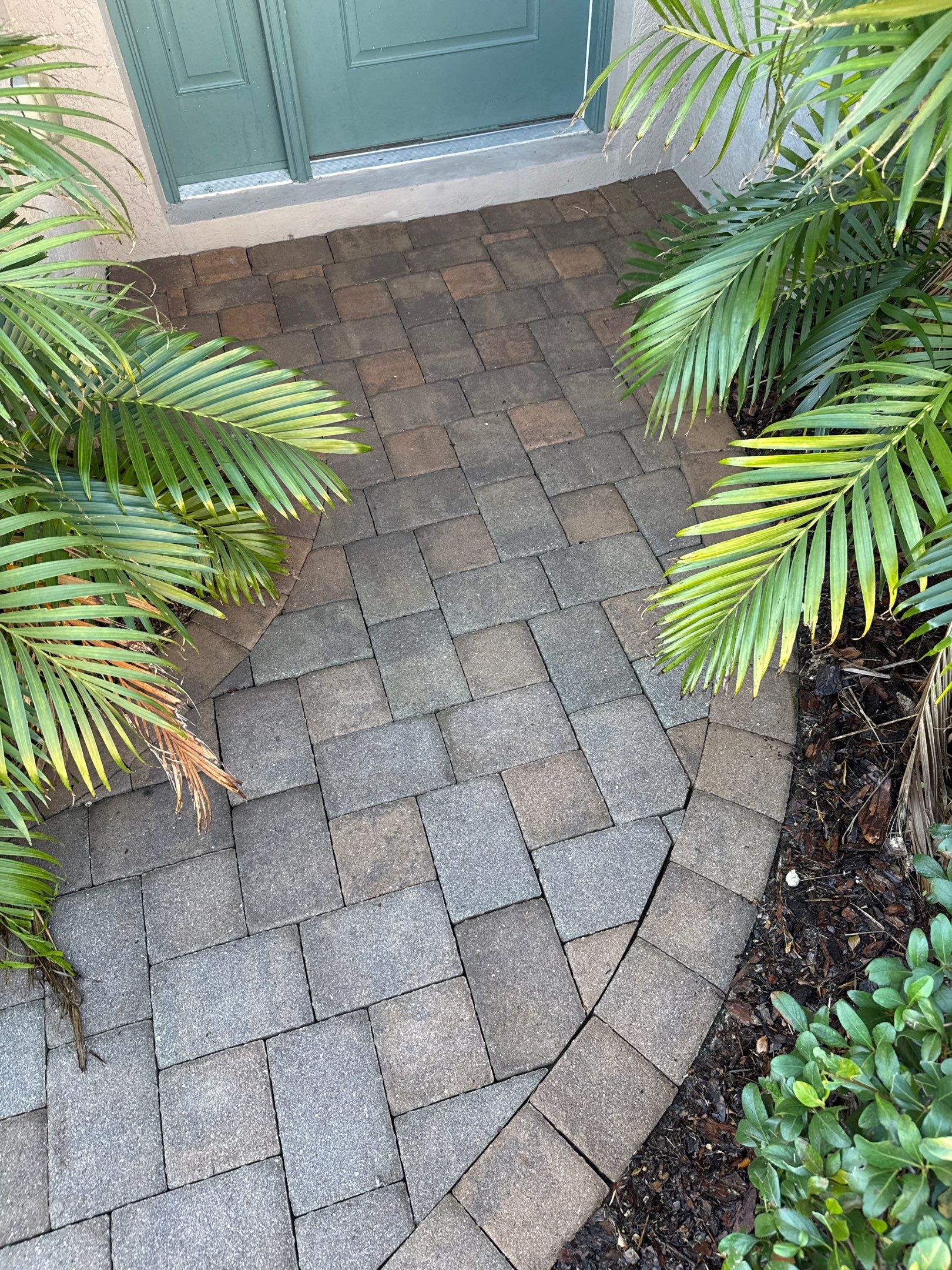 Paver Driveway, Walkway, Patio & Concrete Sidewalk Cleaning in Artisan Lakes Esplanade, Palmetto, FL | Sunshine AquaWash by Sunshine AquaWash