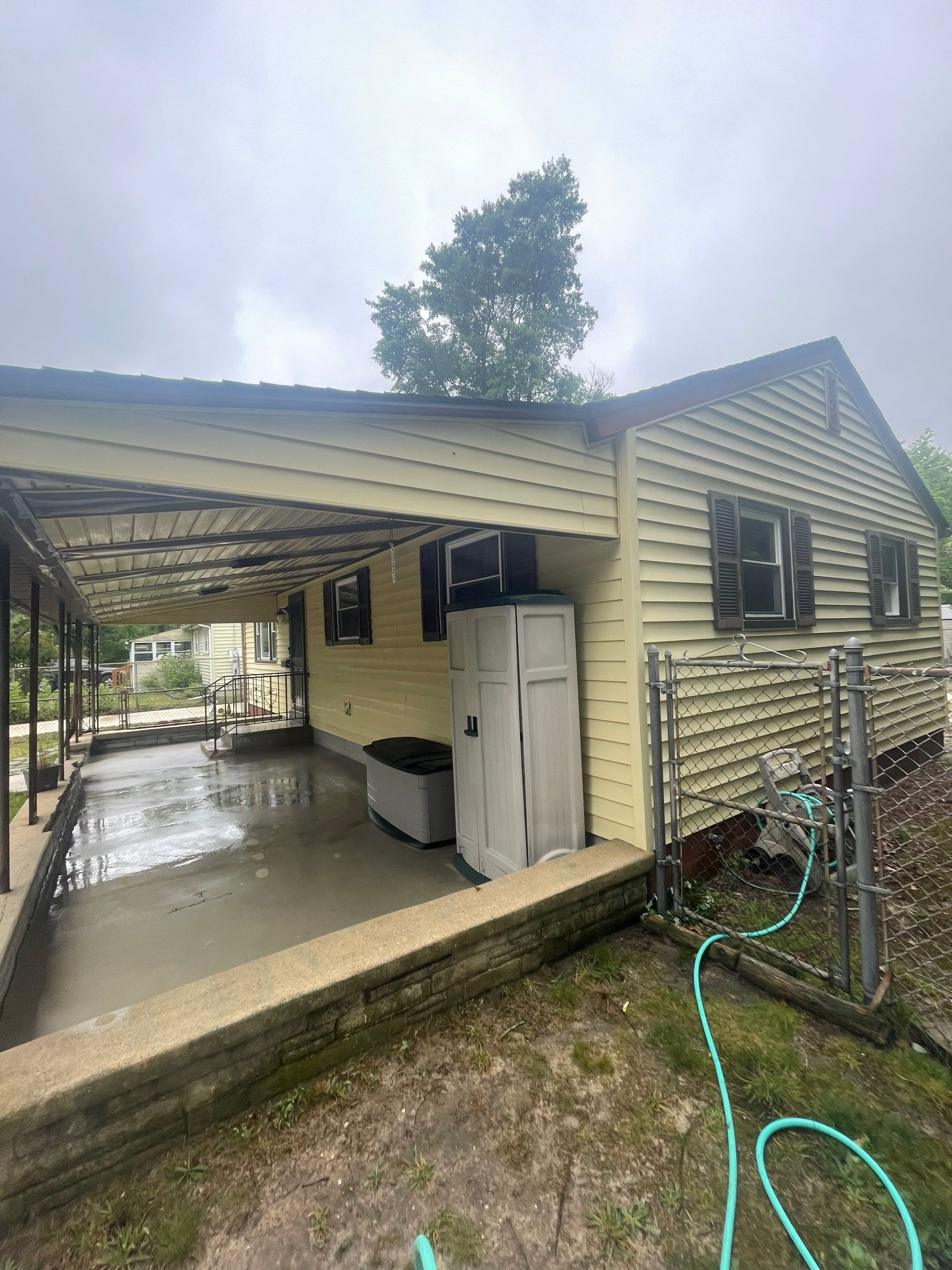 House, Deck & Concrete Cleaning by SJ Exterior