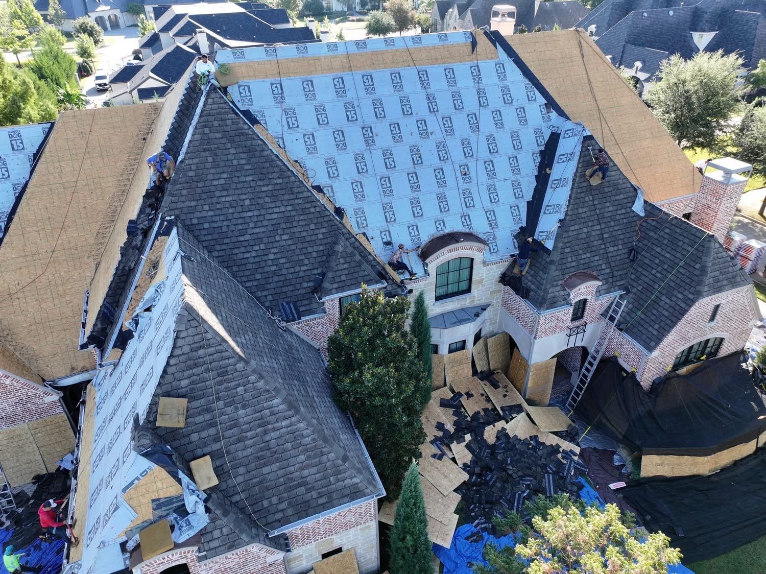 Residential Roof Replacement using CERTAINTEED BELMONT IR BLACK GRANITE by Elite Roofing LLC