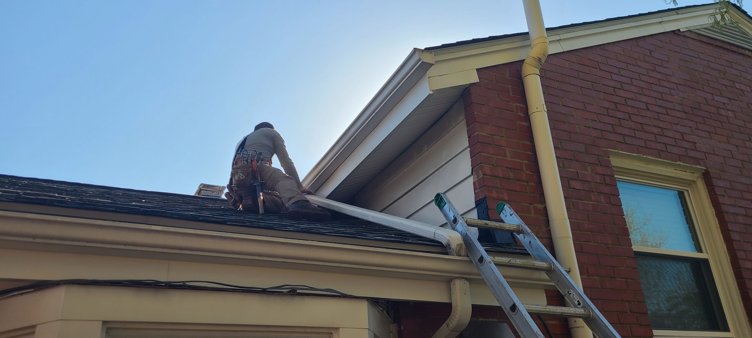 Alexandria: Residential Roof Replacement with CertainTeed Landmark in Georgetown Gray by RM Banning, Inc.