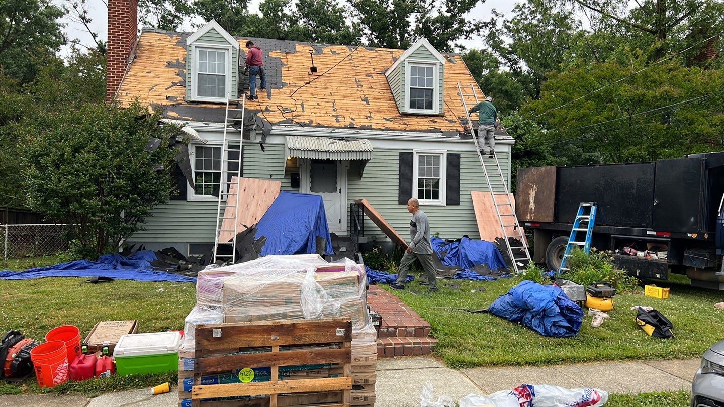 Arlington: CertainTeed Landmark Architectural Shingle in Georgetown Gray by RM Banning, Inc.