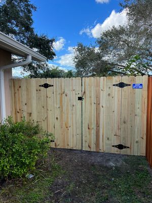 Venice, FL 6 ft. Tall Treated Board on Board Privacy Fence 