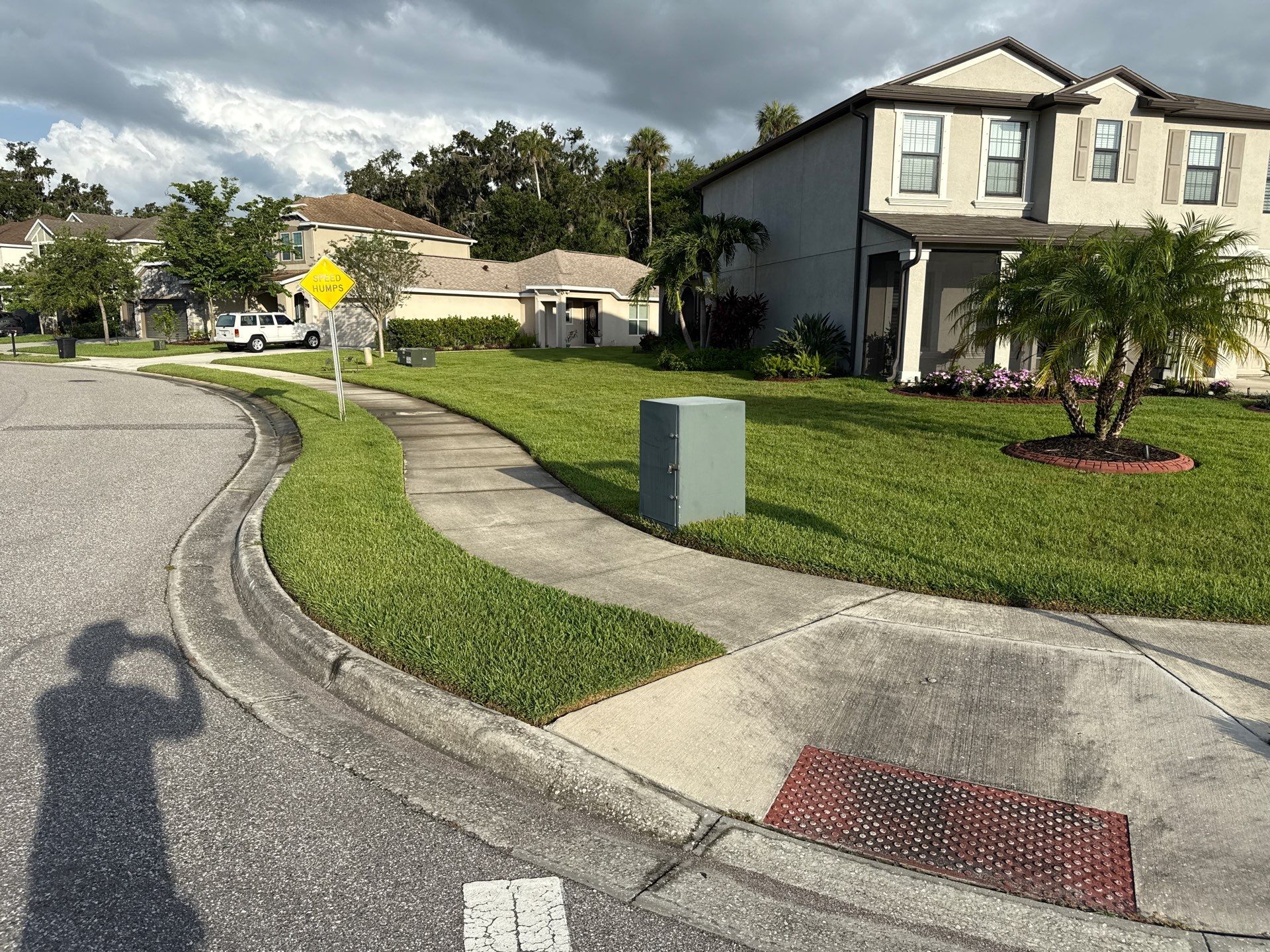 Large Corner Lot Concrete Cleaning in Old Mill Preserve – Palmetto, FL by Sunshine AquaWash