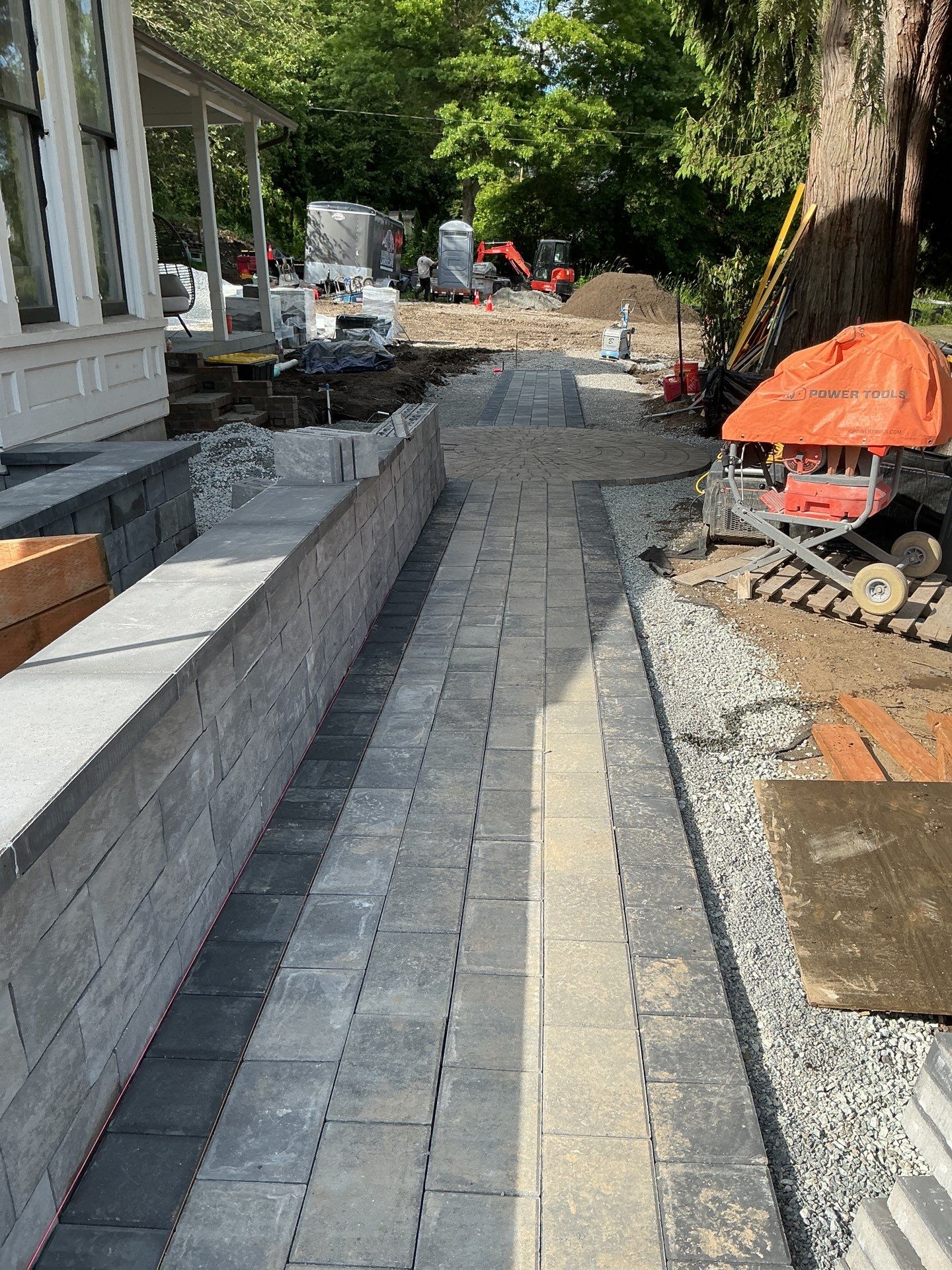 Maple Ave Renovation by Pacific Pine Landscape