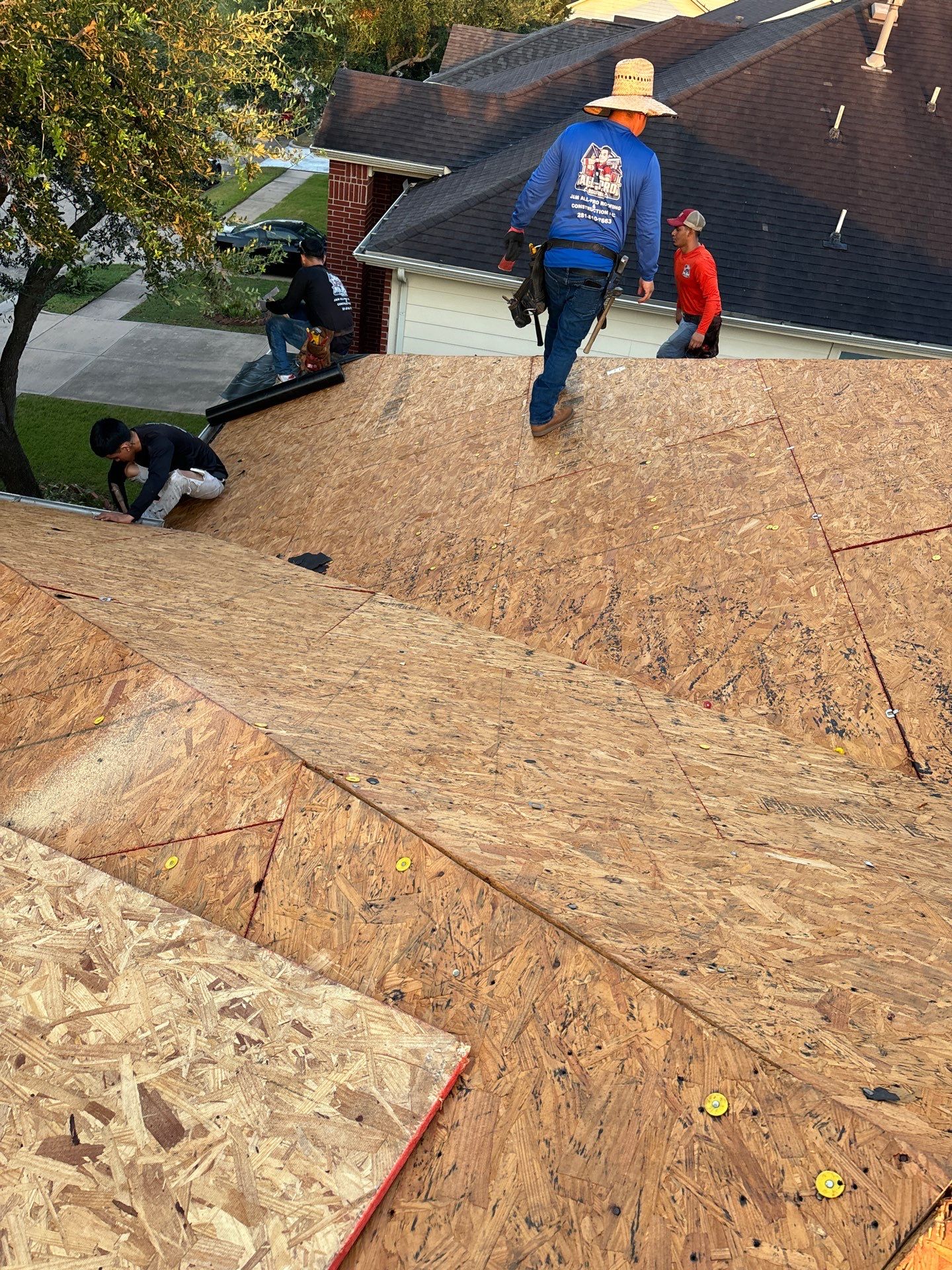 Residential Roofing Installation using Owen's Corning Duration (Lifetime) Shingles by Roof Repair Company