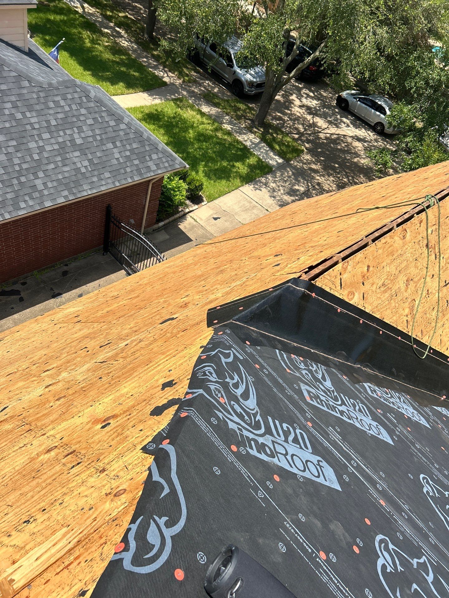 Residential Roofing Installation using Owen's Corning Duration (Lifetime) Shingles by Roof Repair Company