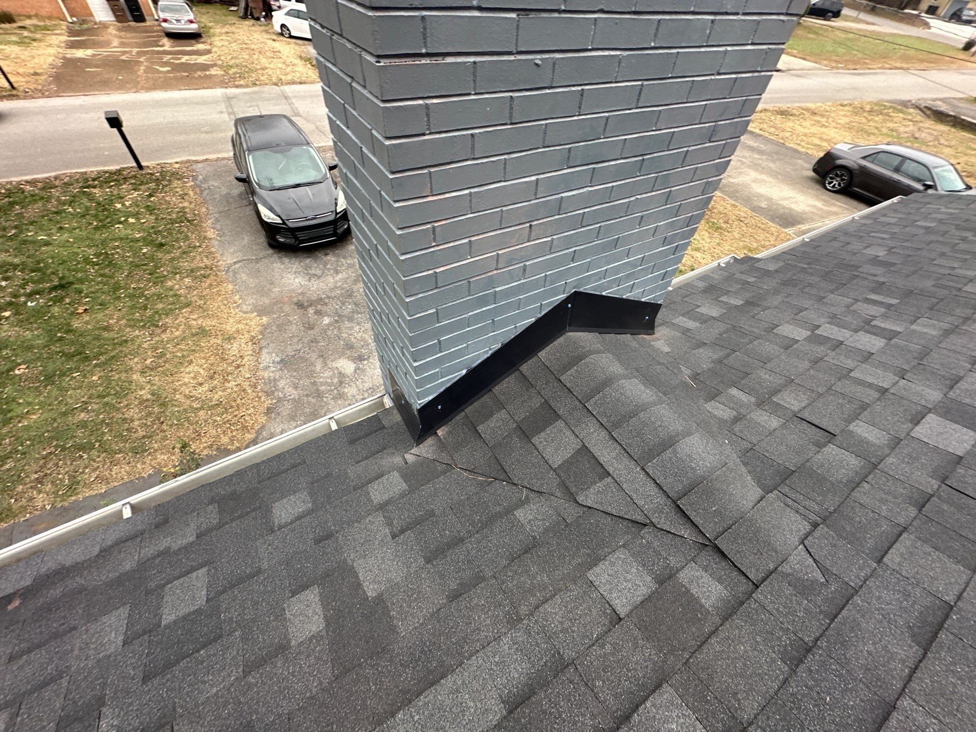 Owens Corning Oakridge Shingles - Onyx Black by Undersun Roofing 