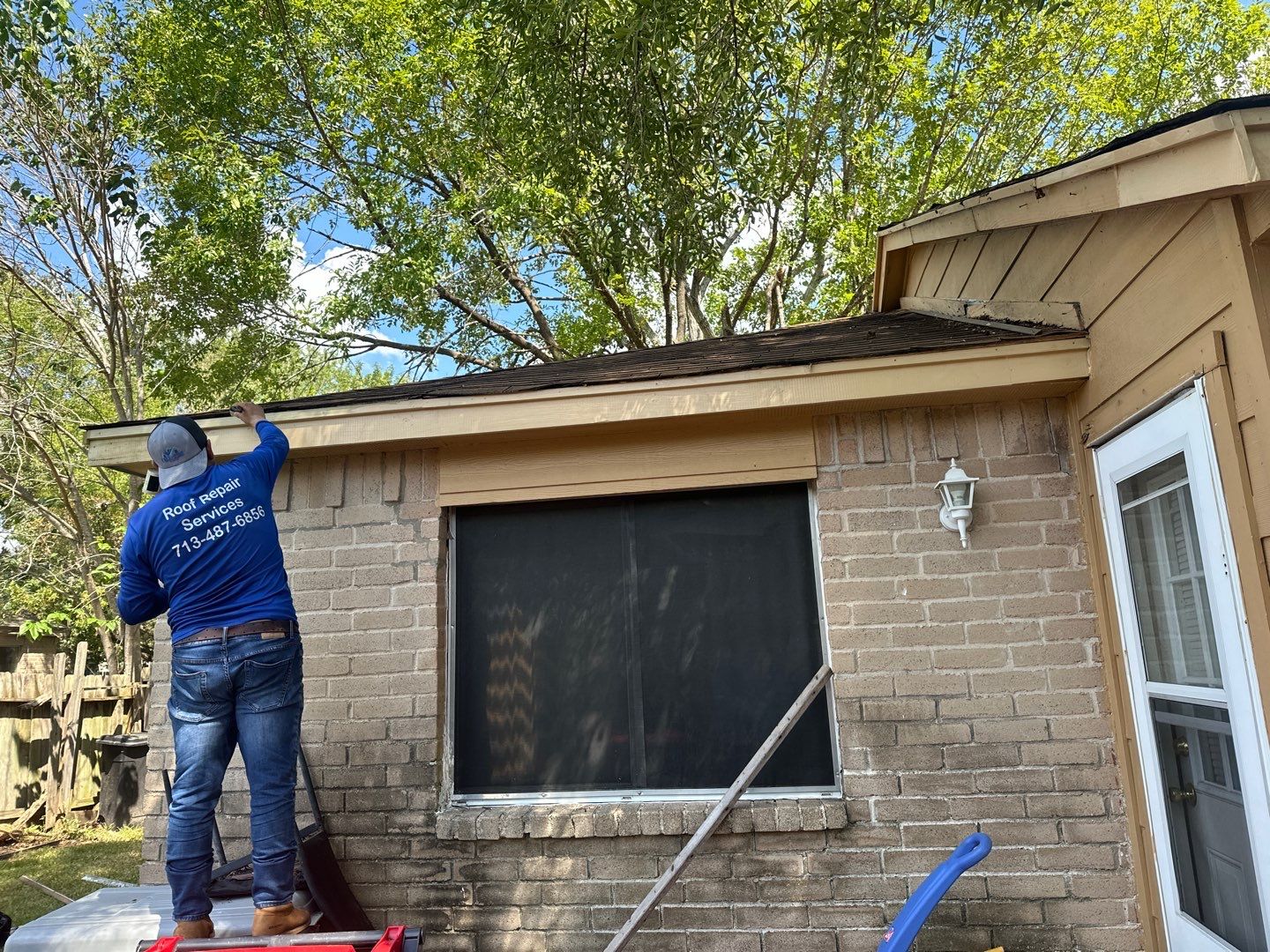 Hail Damage using Owen's Corning Duration (Lifetime) Shingles by Roof Repair Company