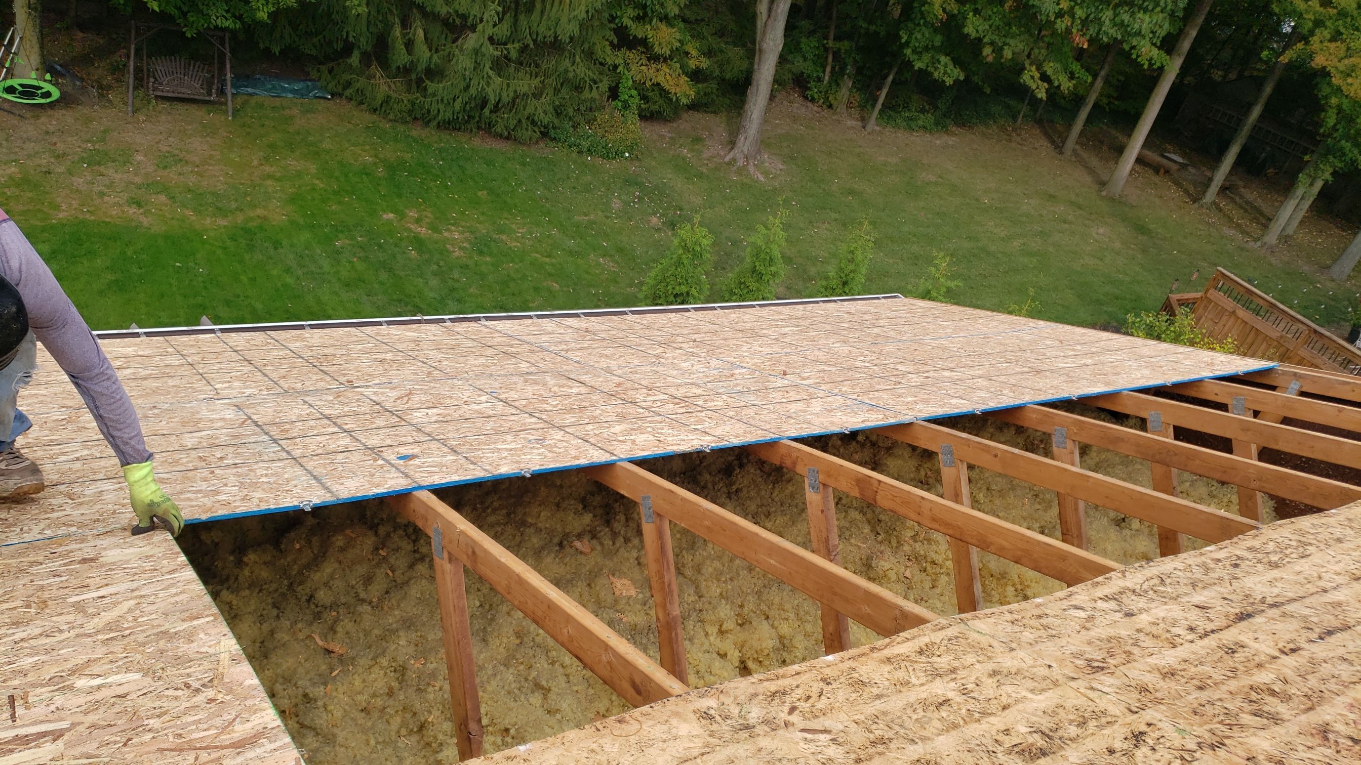 CERTAINTEED LANDMARK COLOR: PEWTER DRIP EDGE: WHITE by Eagle Eye Roofing