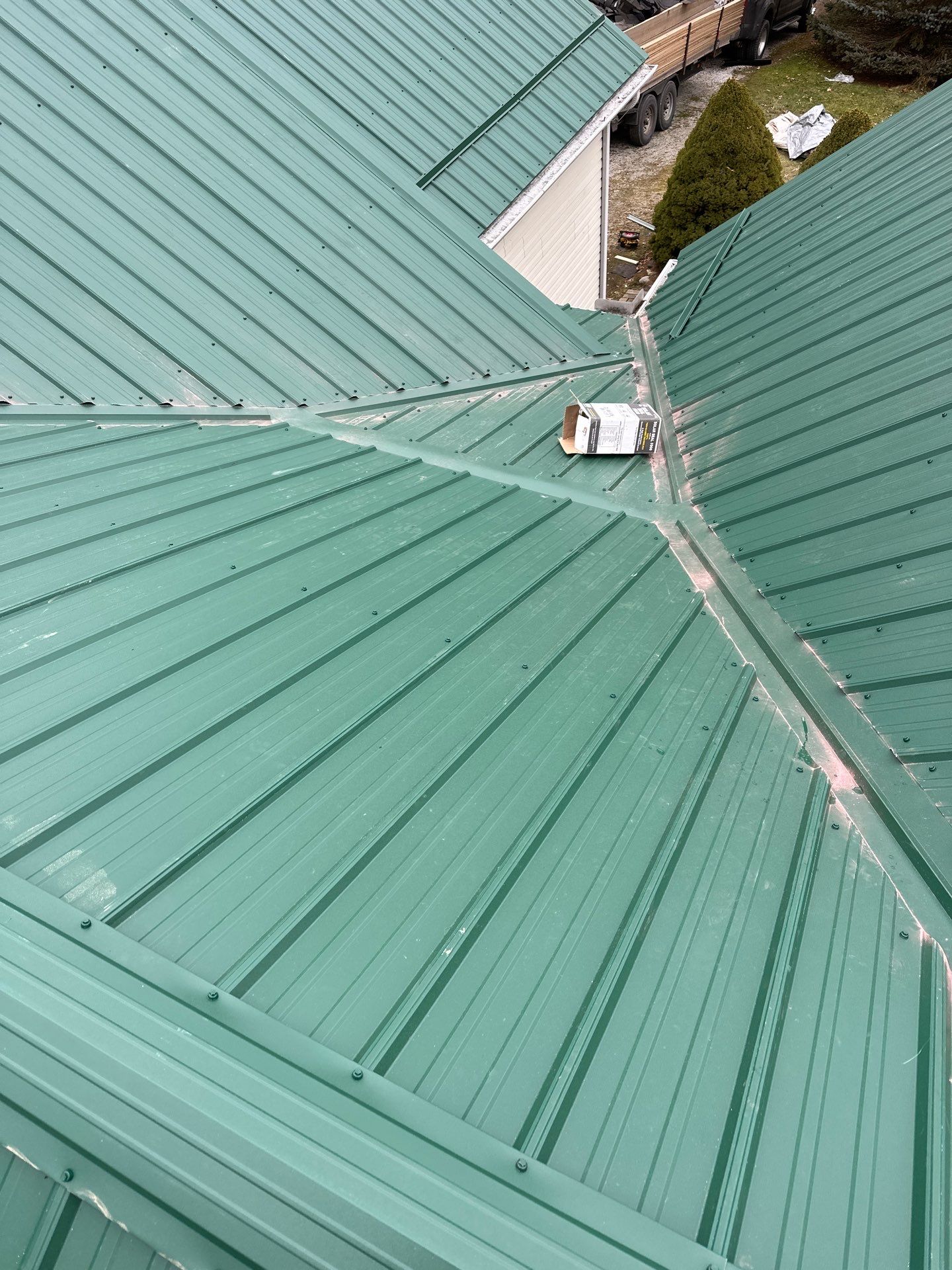 Alpha Rib, Color: Forest Green by Eagle Eye Roofing