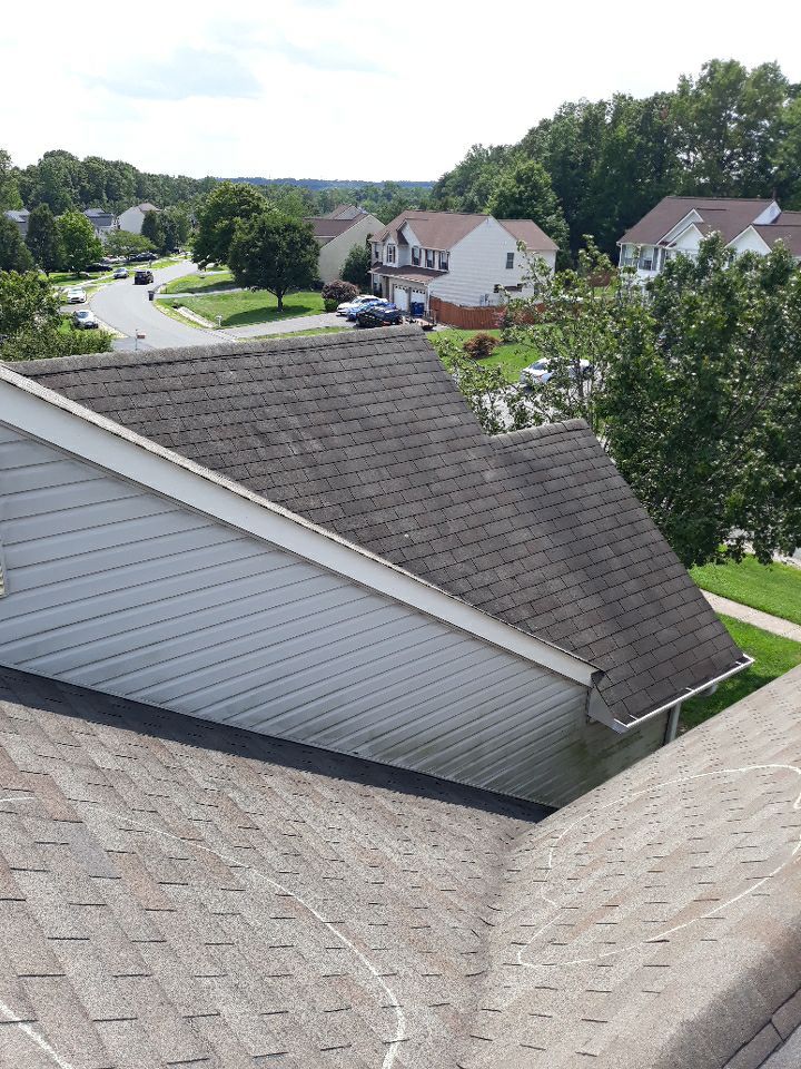 Woodbridge: CertainTeed Landmark Designer Shingles in Cottage Red by RM Banning, Inc.