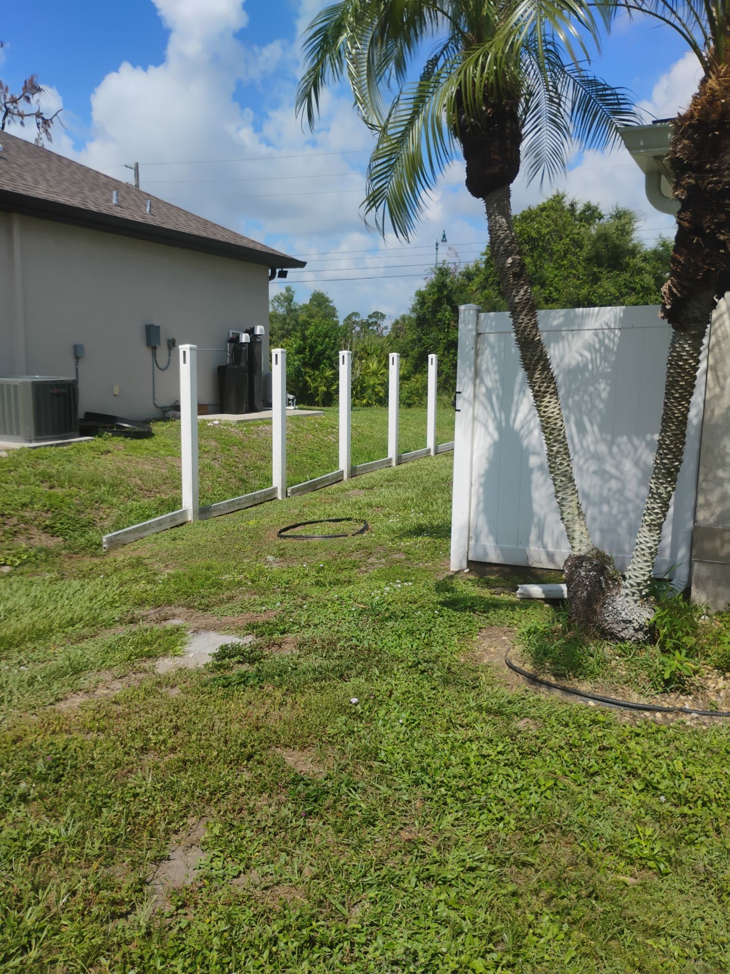 White Vinyl Privacy Fence Repair and Replacement in North Port by True Fence LLC