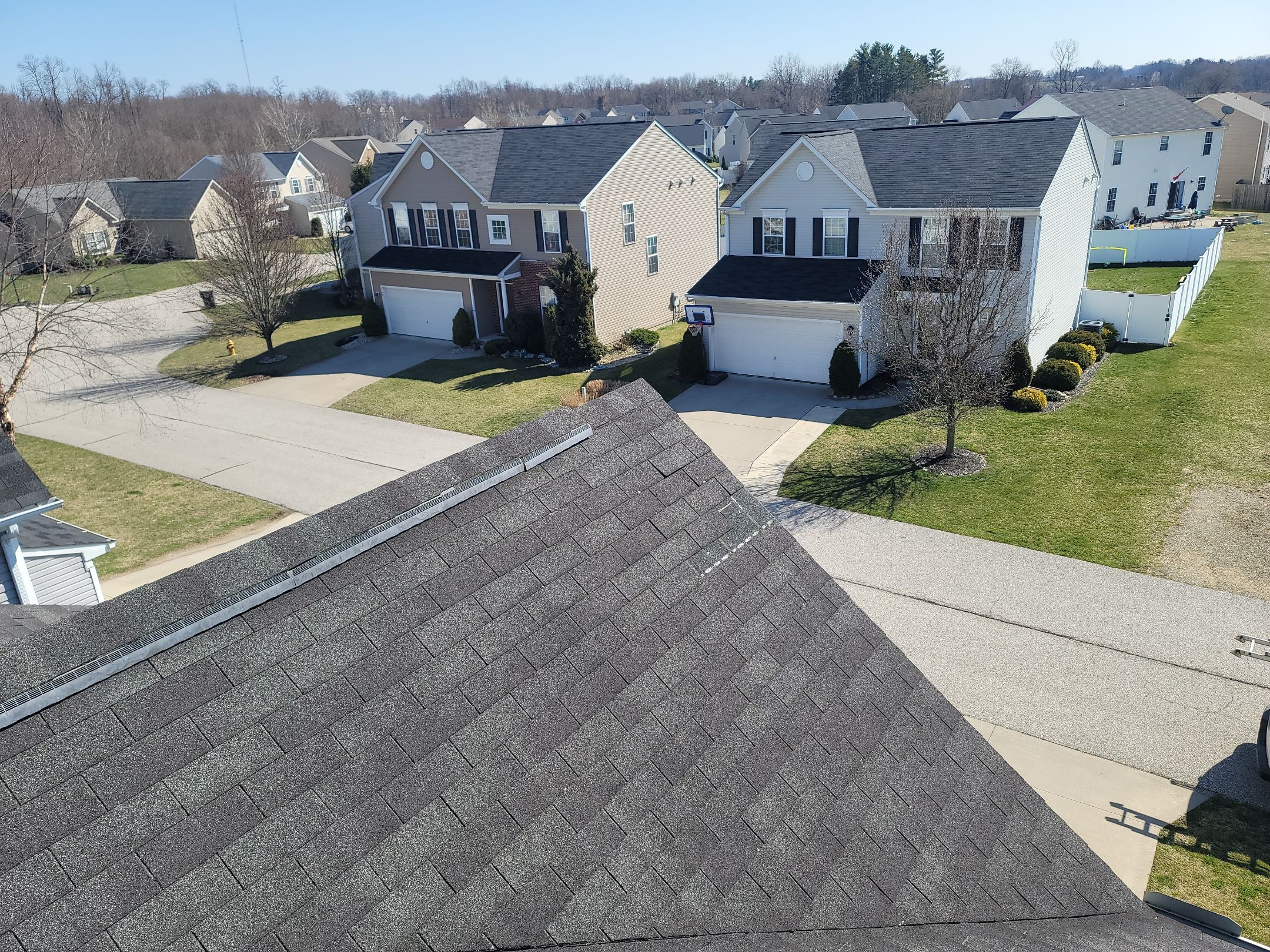 ATLAS PINNACLE COLOR: BLACK SHADOW DRIP EDGE: WHITE by Eagle Eye Roofing