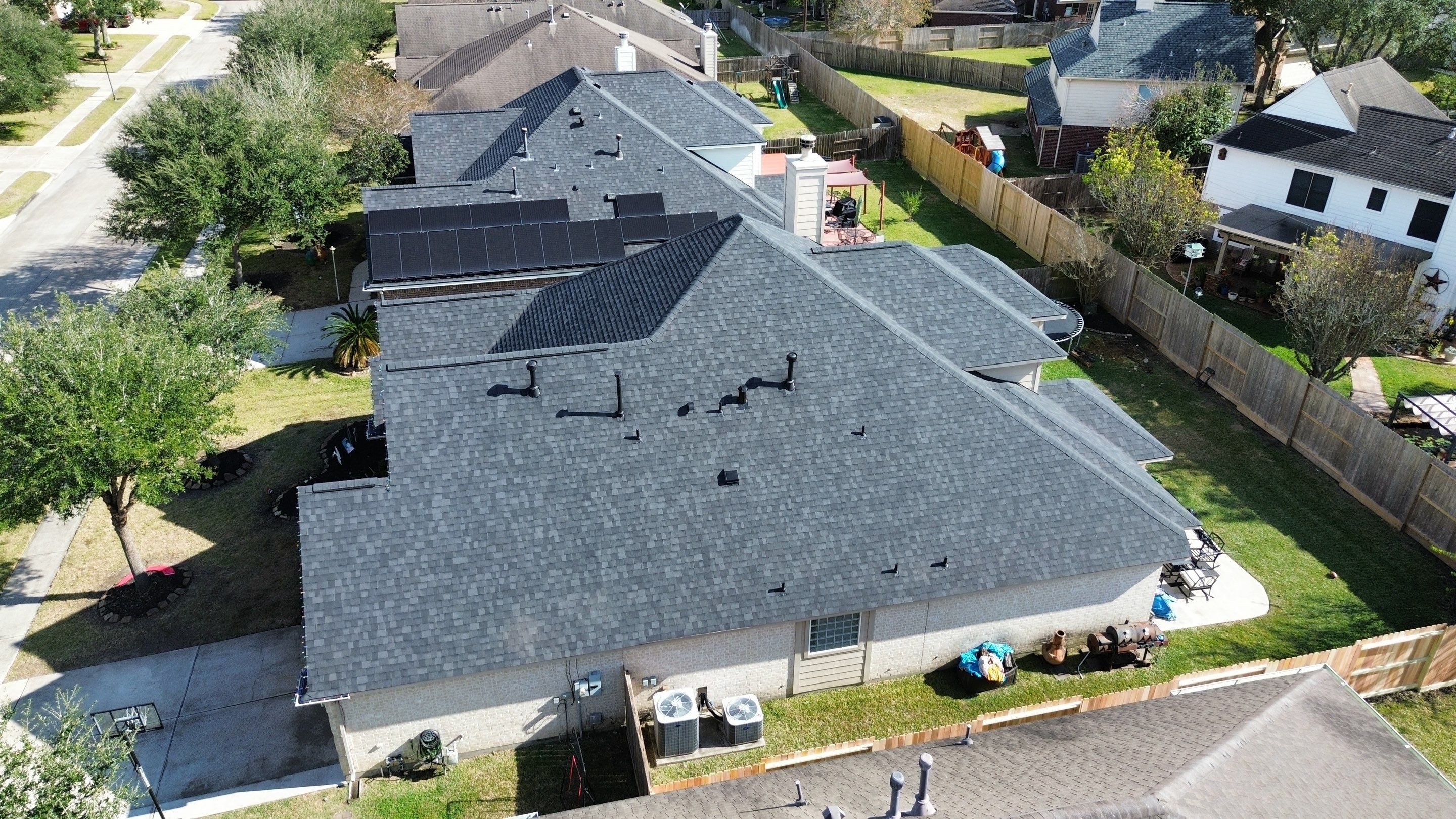 Owens Corning Duration Onyx Black by STX Roofing