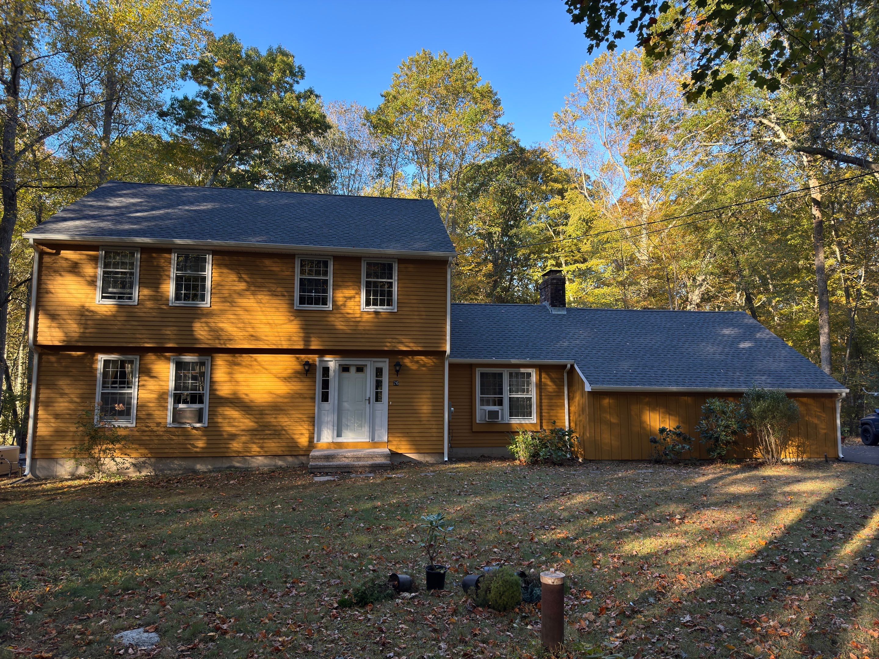 Exterior Staining by Trendy Walls Inc.
