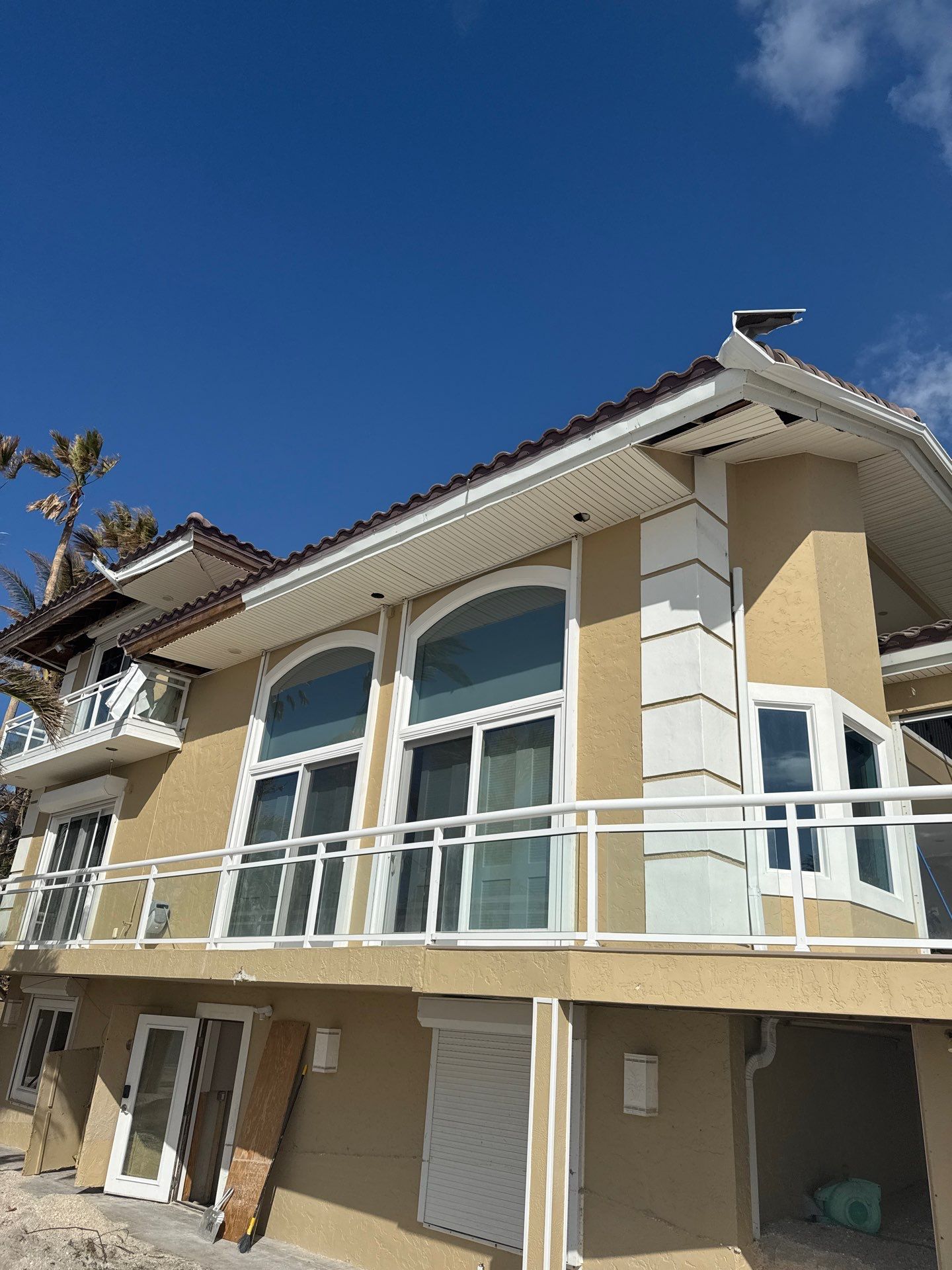 7-Inch Seamless Gutters Installation in Nokomis FL by Gutter Professors
