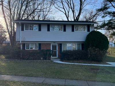 Fairfax: CertainTeed Landmark Pro Designer Shingles in Max Def Charcoal Black