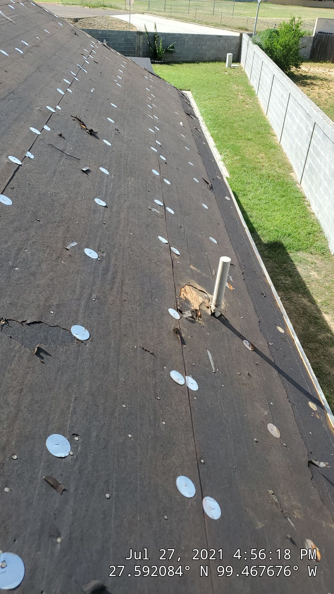 Residential Roofing Installation using Owens Corning - Oakridge by JM Flores Roofing & Construction, Inc