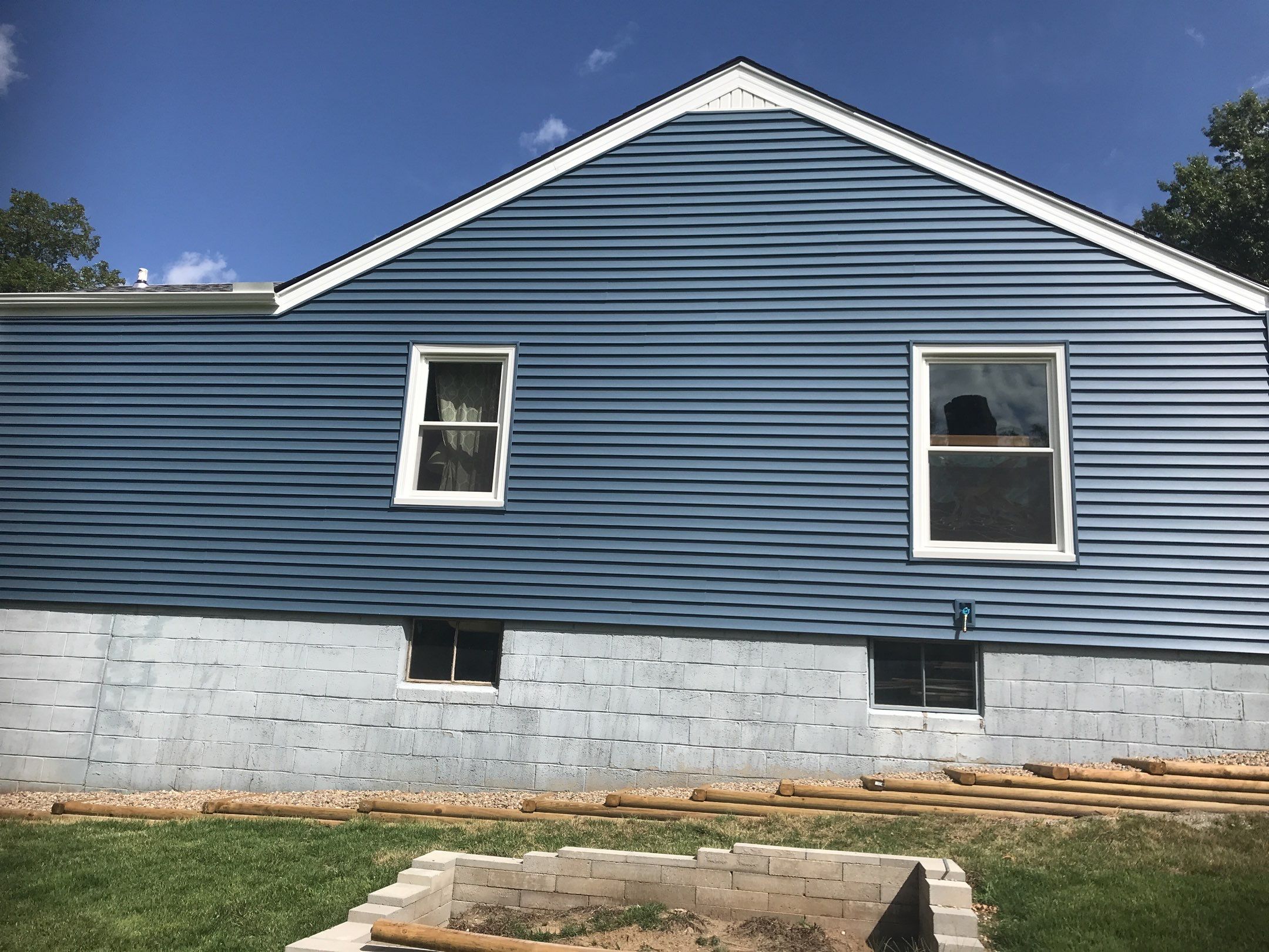 Siding Installation using Premium Point  by EEC  Windows, Siding & Roofing 