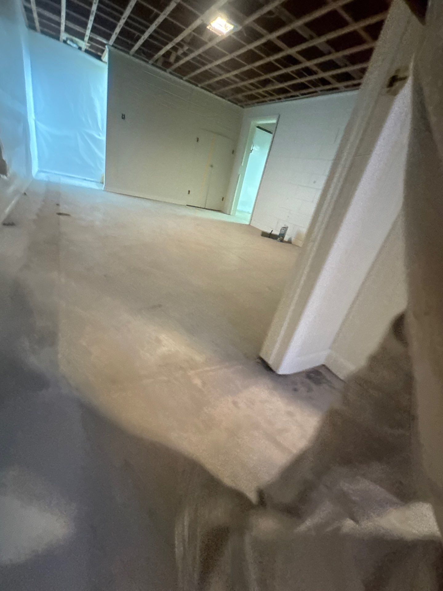 Full Interior Repaint to put the house up for sale by Midwest Paint LLC