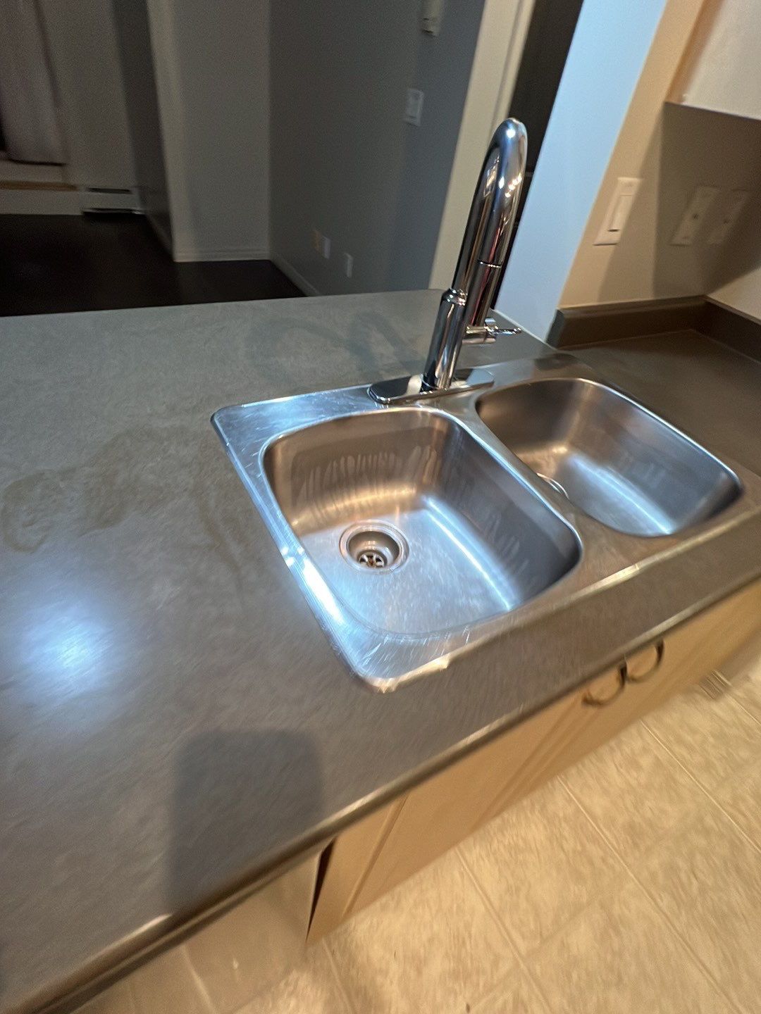Moveout Clean - Very dirty by Tidyups Cleaning Service Inc