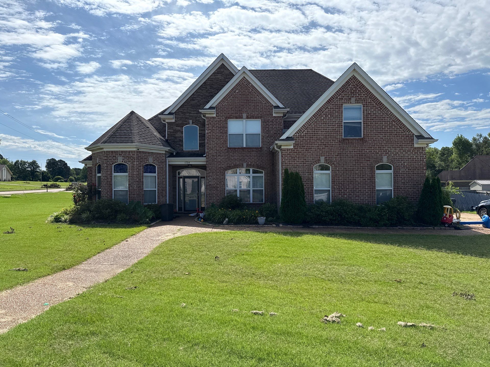 Complete Architectural Shingle Roof Replacement in Hernando, Mississippi by Revival Roofing Services