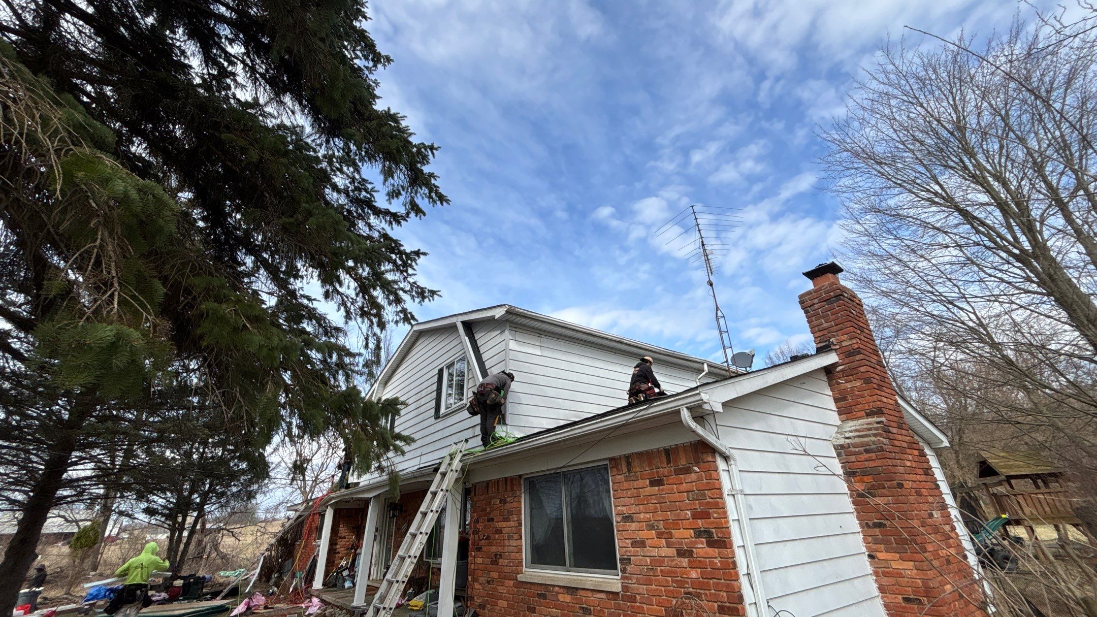 Roof replacement using Owens Corning Duration Shingles by 180 Contractors