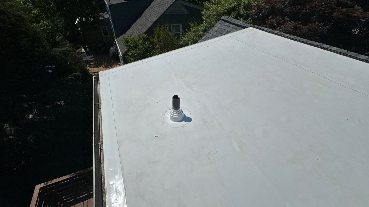 Falls Church: CertainTeed Landmark Pro Designer Shingles in Max Def Pewter by RM Banning, Inc.