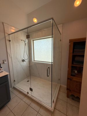 Tub to Walk-in Shower in Buda